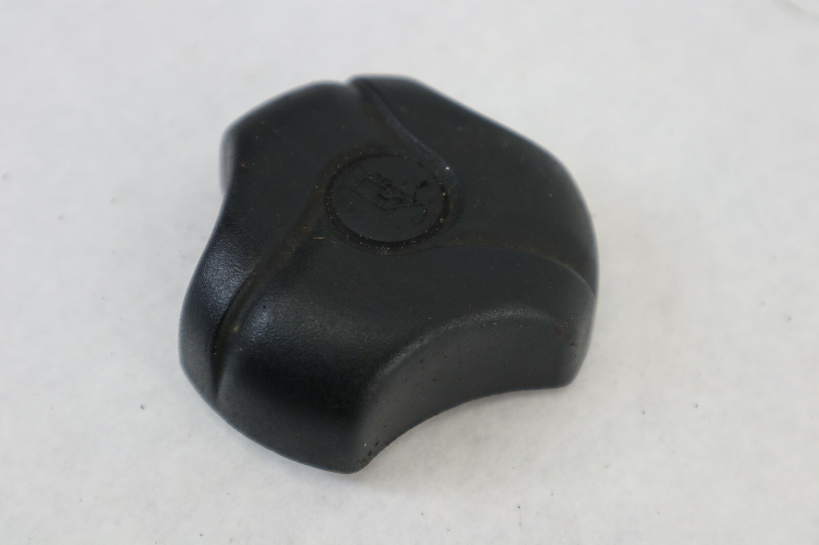 2001 01 SEADOO GTX DI JETSKI OIL CAP - Image 3