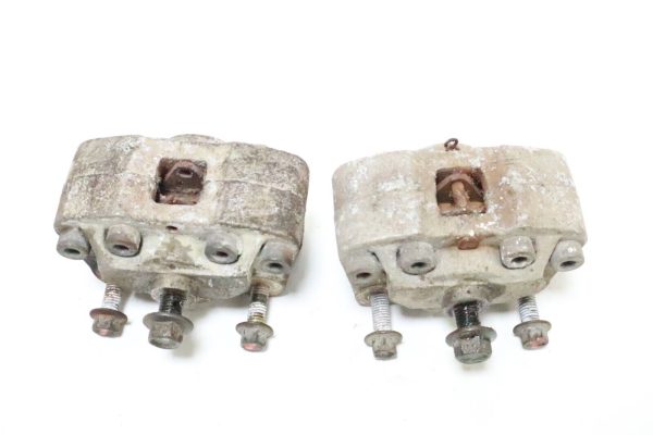 99 2000  Arctic Cat 300 4x4 OEM Front Right and left brake Caliper 0402-010  USED - Image 2