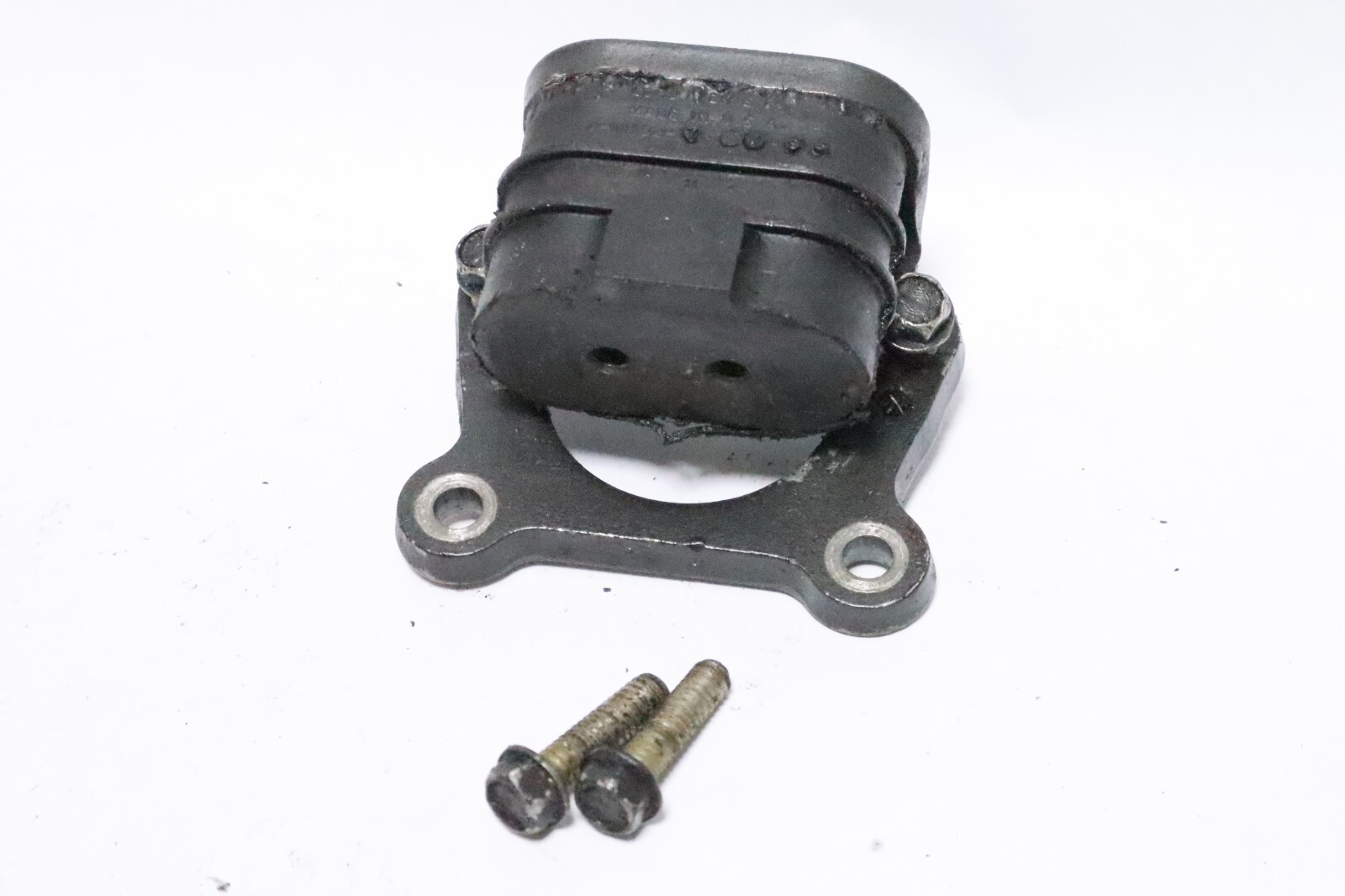 91-95 Force Outboard 40 50 HP Upper Shock Mount and Bracket F203965-1 F684354