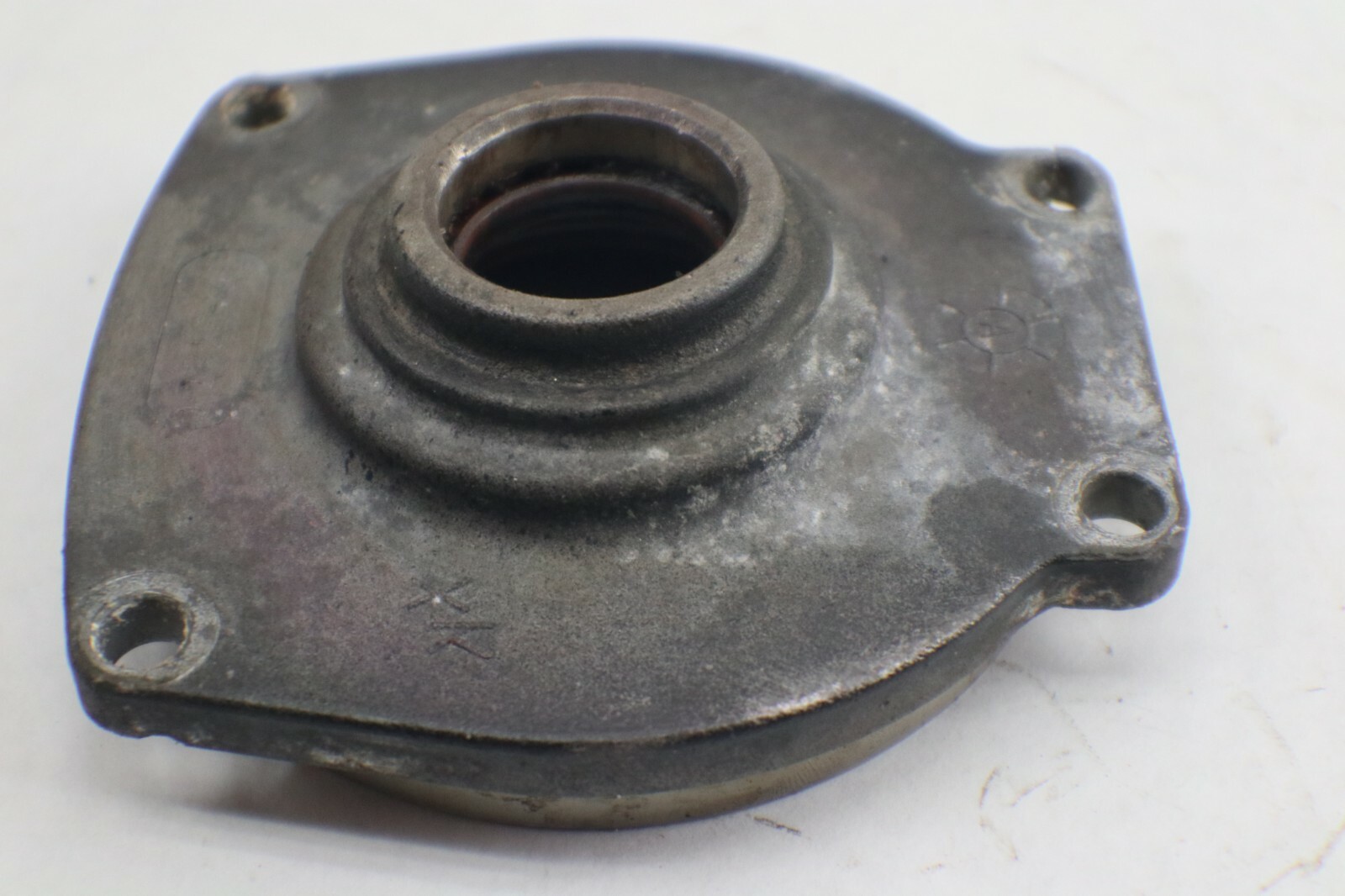 Mercury 200 225 HP 2 Stroke Lower End Cap Assembly PN 9787A4 Fits 2001-2013 - Image 6