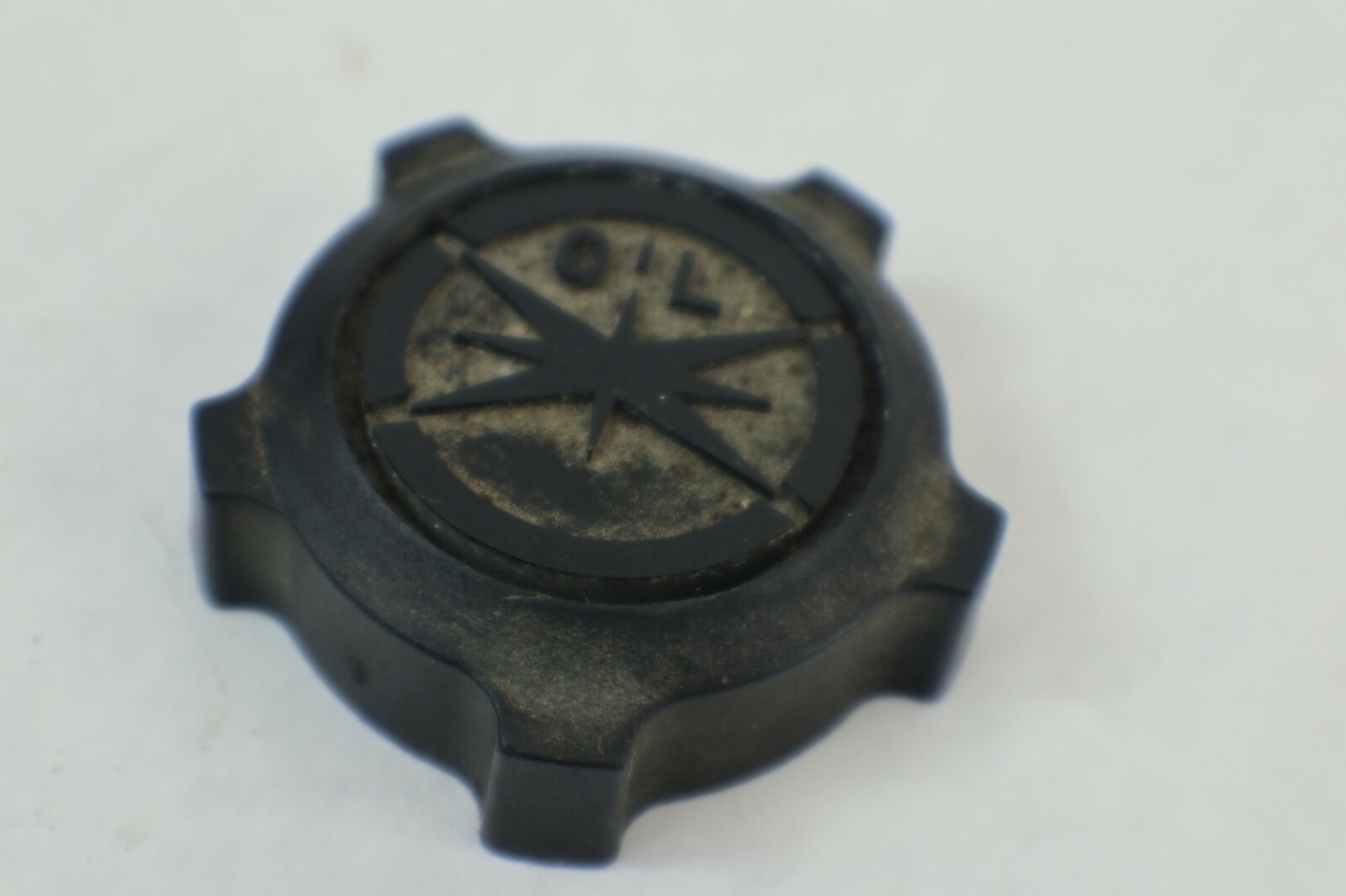 Polaris RMK SKS SL SLT SLX 780 300 400 500 Trail blazer boss Oil tank cap Good - Image 2