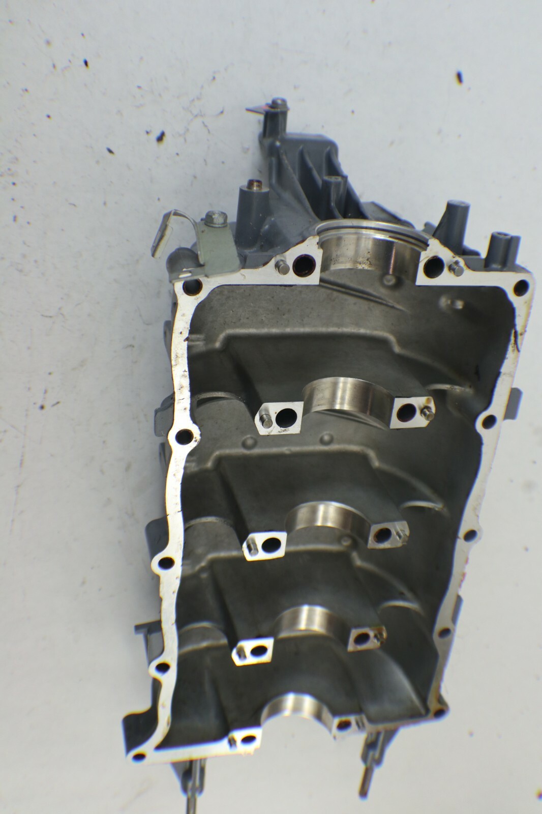 2005 2006 Yamaha f90 f75 6D8-15100-01-1S bottom Crankcase half - Image 6