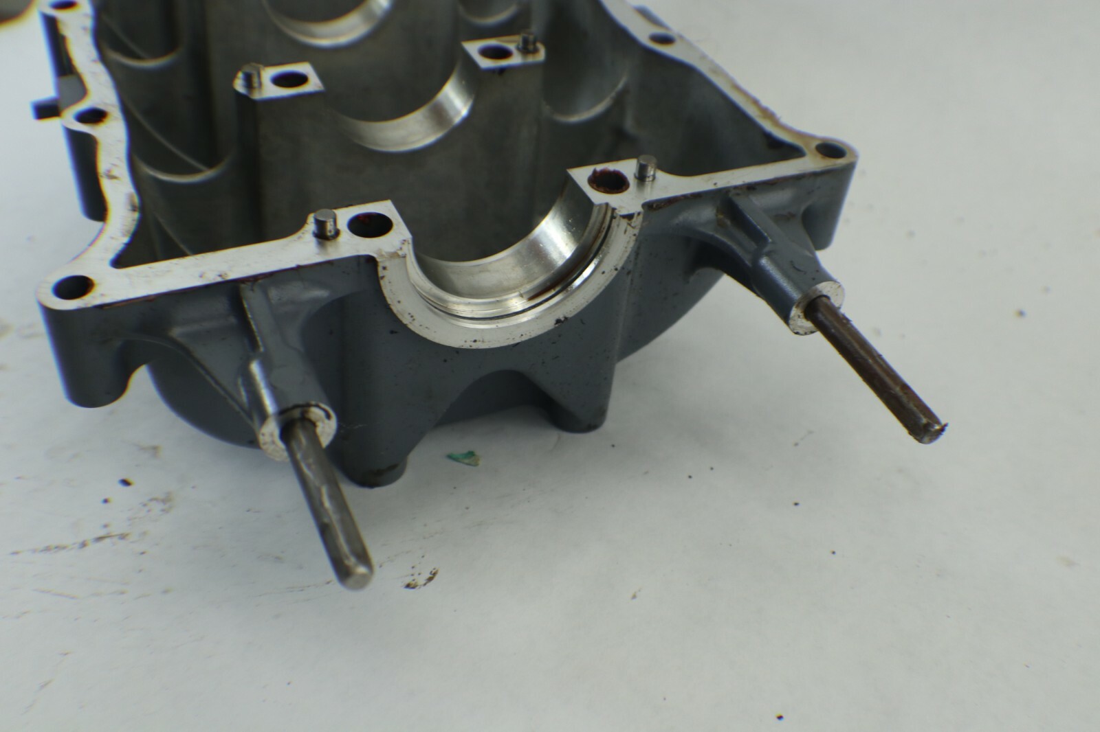 2005 2006 Yamaha f90 f75 6D8-15100-01-1S bottom Crankcase half - Image 9