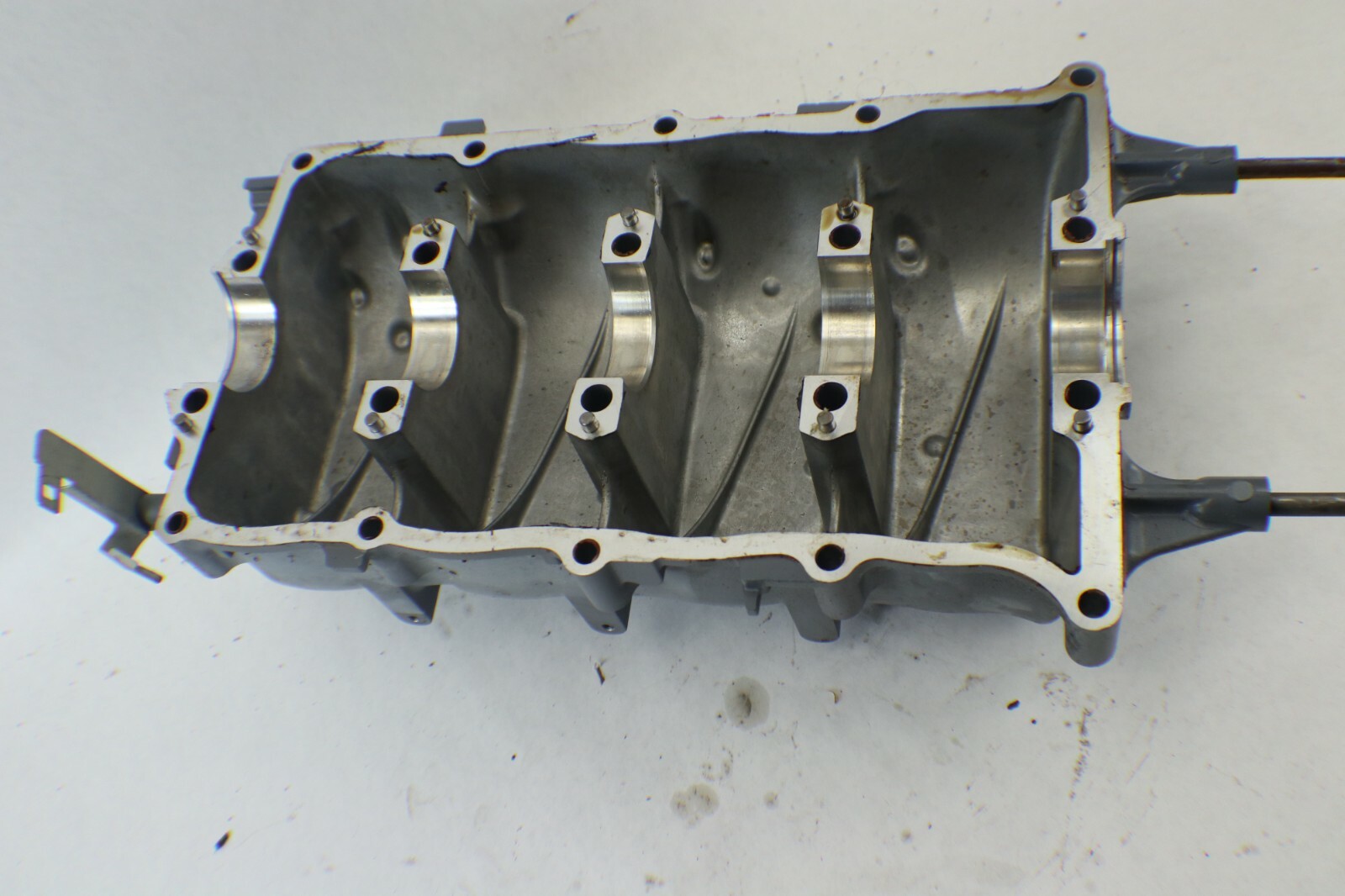 2005 2006 Yamaha f90 f75 6D8-15100-01-1S bottom Crankcase half - Image 10