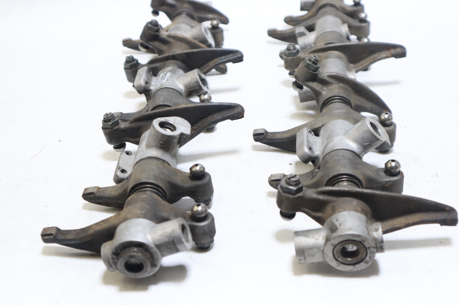 Chevrolet GMC 6.6 Duramax OEM Valve train Rocker Arm Set 04 - 23 - Image 6