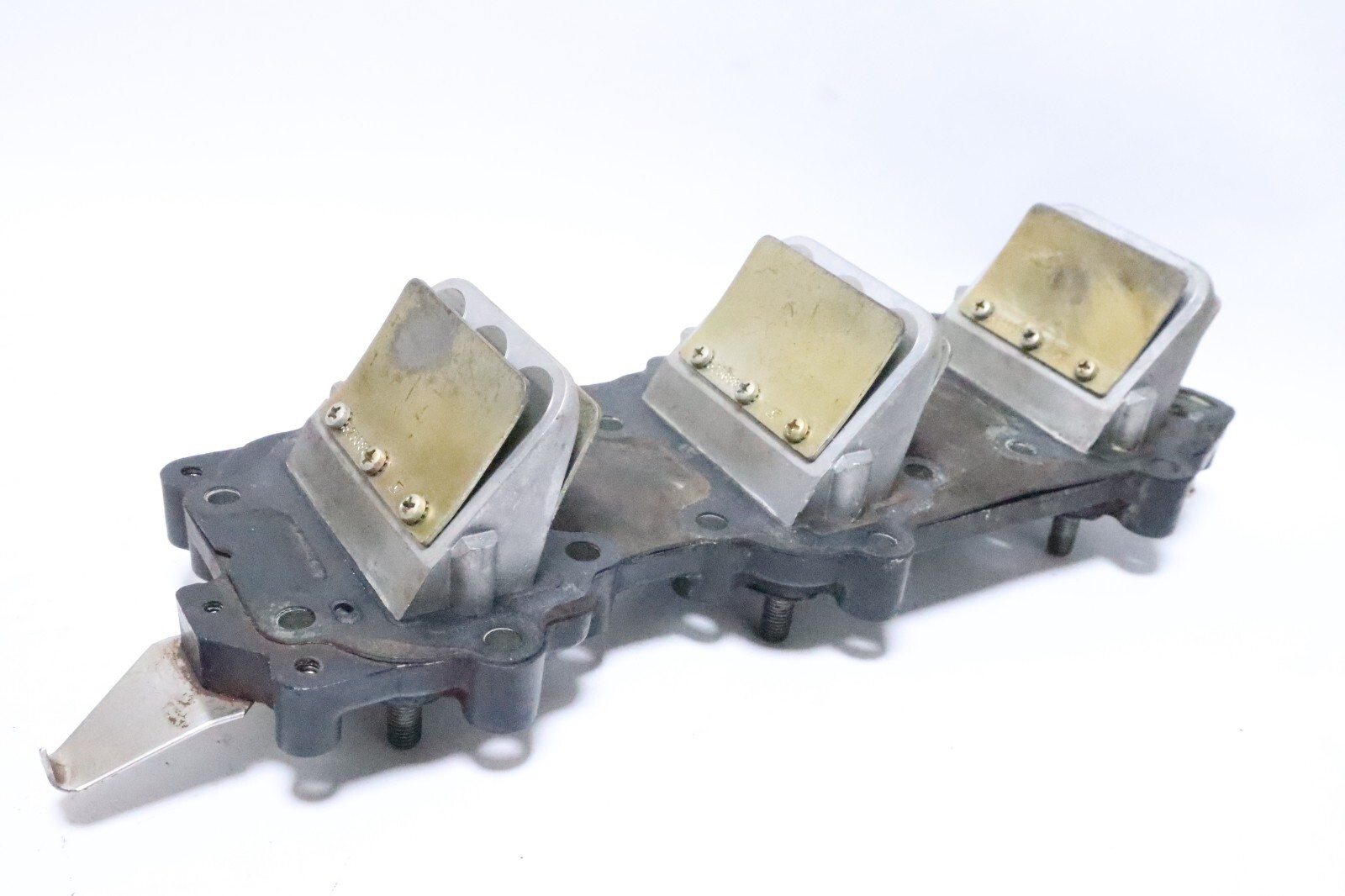 OMC Intake Manifold Reed Valve Plate 0389395 Johnson Evinrude 60hp - 75hp - Image 11