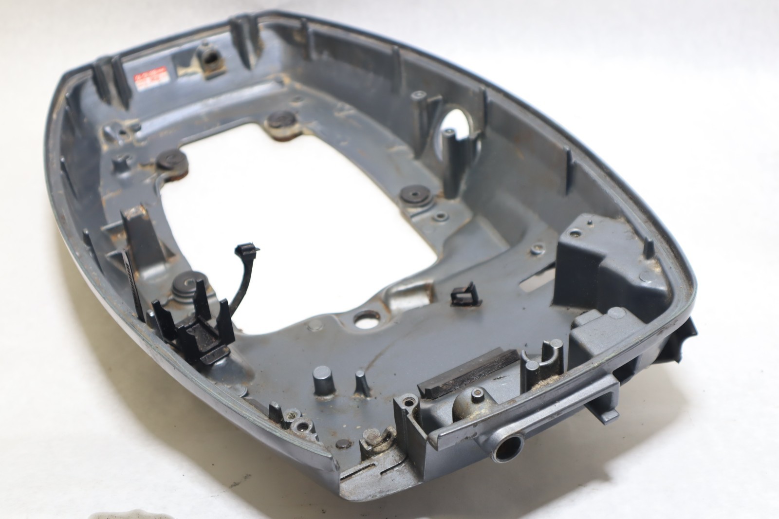 YAMAHA OEM BOTTOM COWLING 60 70 HP TLRY # 6H3-42711-24-4D 2 Stroke 3 Cylinder - Image 2