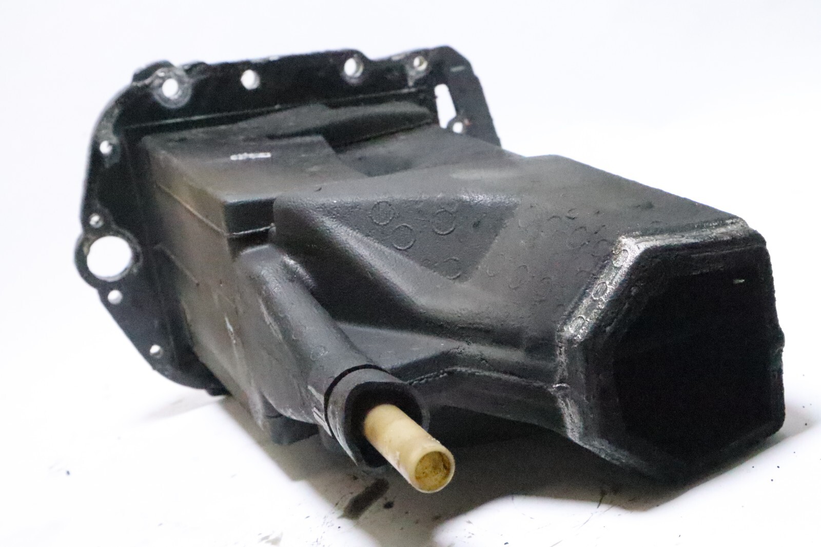 Evinrude 115 HP 2 Stroke Exhaust Housing PN 0344945 Fits 1998-2006 - Image 5