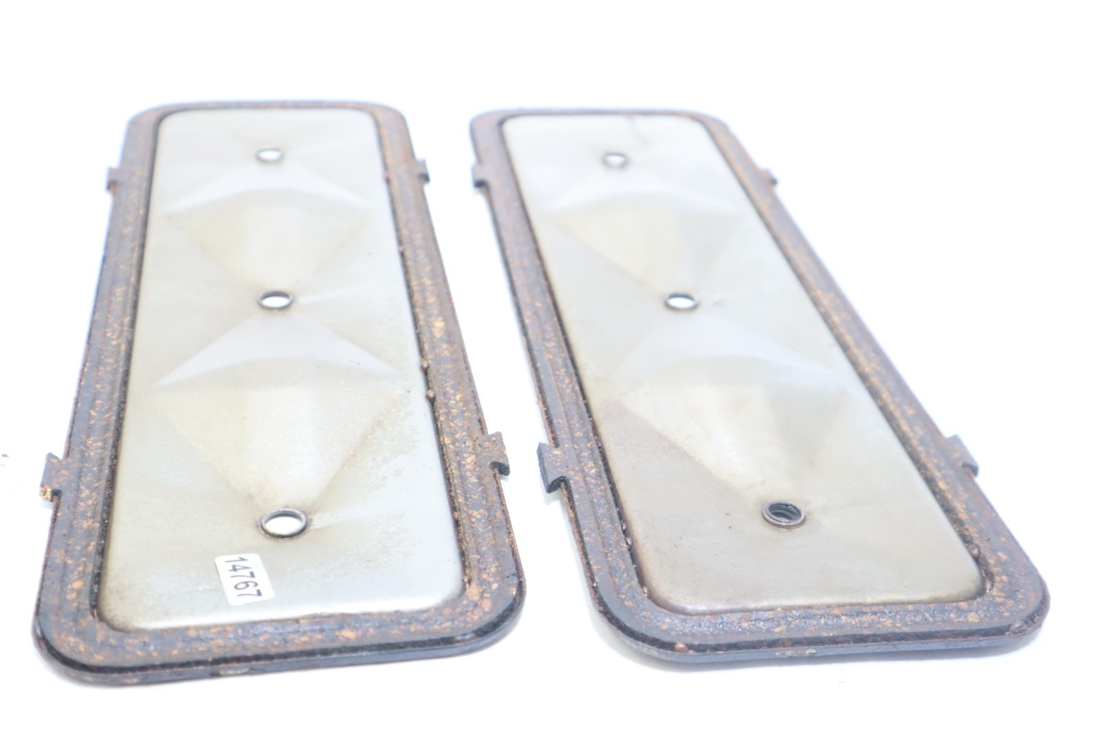 MERCRUISER 165 INLINE 6 165HP GM ENGINE PUSHROD SIDE COVER SET 2PCS # 39331A1 - Image 5