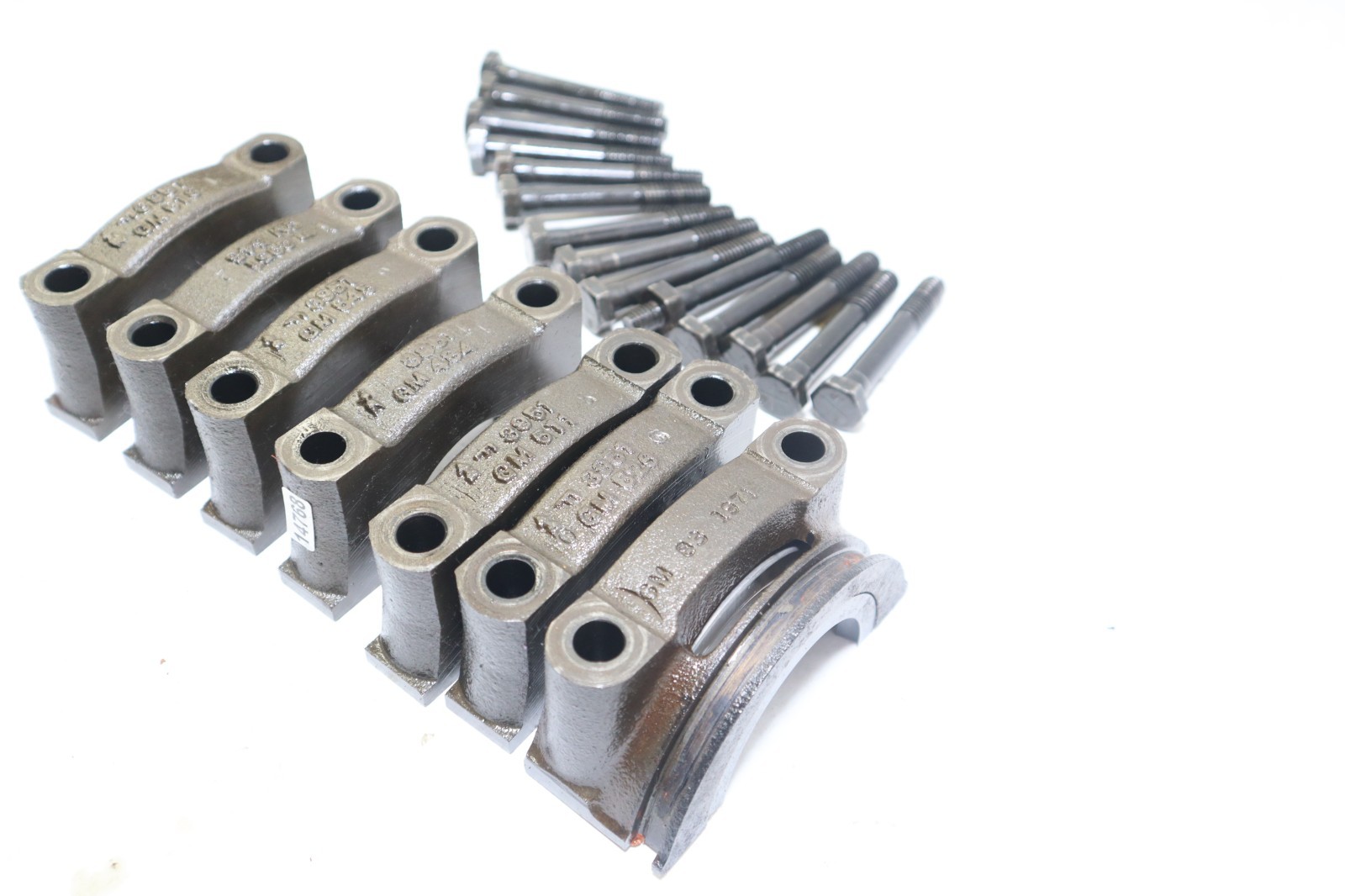 MERCRUISER 165 4.1L Inline 6Cyl MODEL GM ENGINE MAIN BEARING CAPS - Image 4