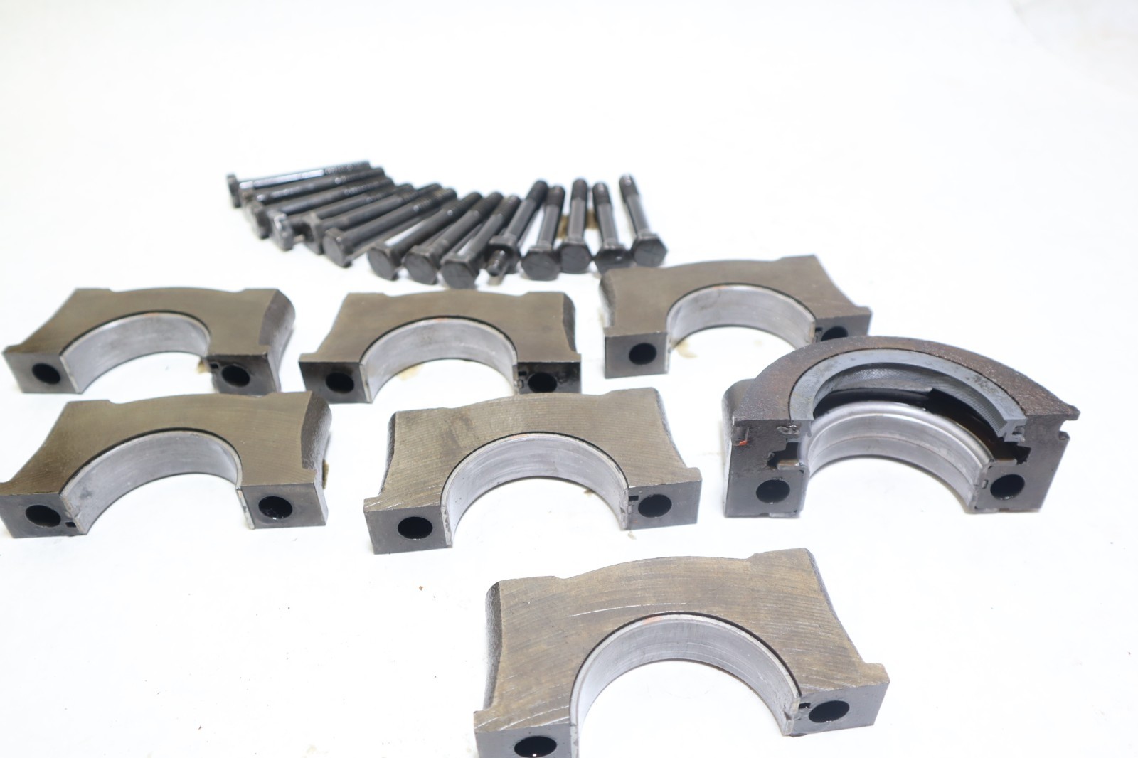 MERCRUISER 165 4.1L Inline 6Cyl MODEL GM ENGINE MAIN BEARING CAPS - Image 5