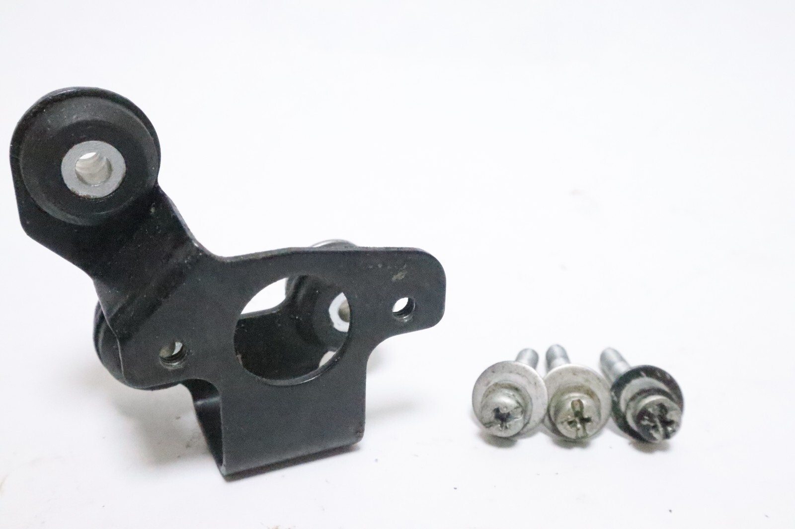 Yamaha 225 250 OX66 outboard HPDIThrottle Position Sensor BRACKET - Image 4