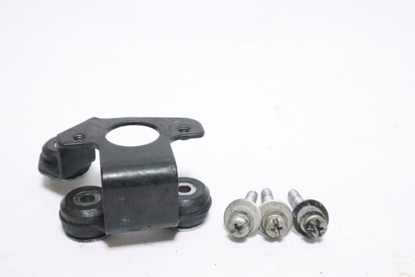 Yamaha 225 250 OX66 outboard HPDIThrottle Position Sensor BRACKET - Image 5