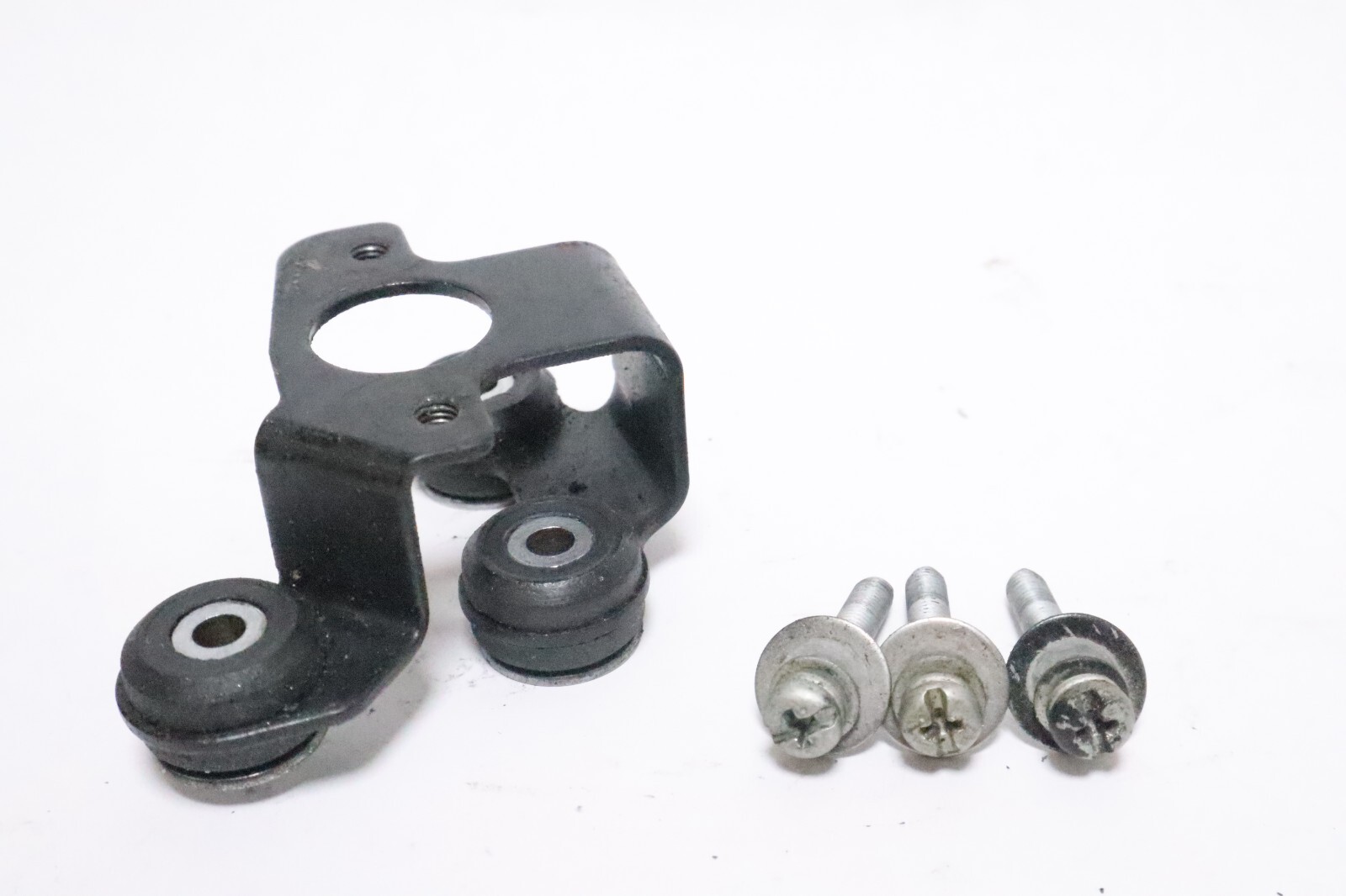 Yamaha 225 250 OX66 outboard HPDIThrottle Position Sensor BRACKET - Image 6