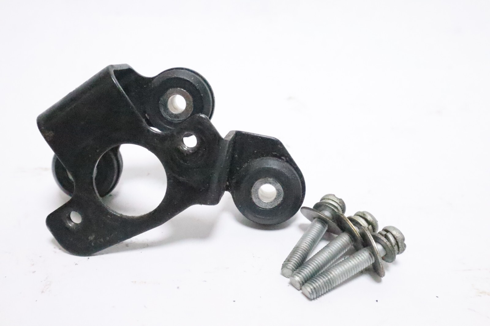 Yamaha 225 250 OX66 outboard HPDIThrottle Position Sensor BRACKET - Image 14