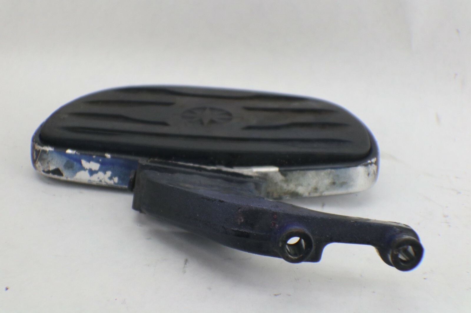 Yamaha Royal Star Rear Passenger Footrest Platform RIGHT 4XY-27440-00-00 99-13 - Image 3