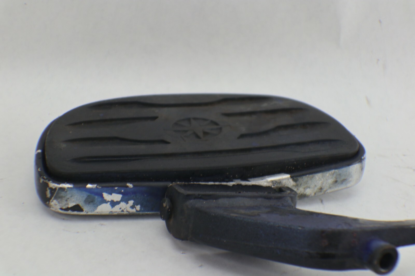 Yamaha Royal Star Rear Passenger Footrest Platform RIGHT 4XY-27440-00-00 99-13 - Image 5