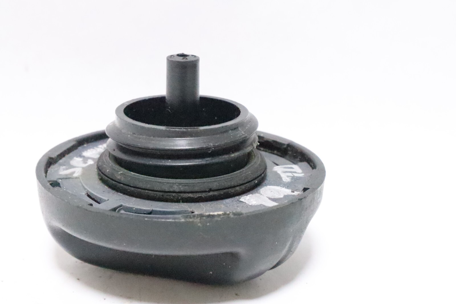 OEM SEA-DOO GAS FUEL CAP 275500132 - Image 8