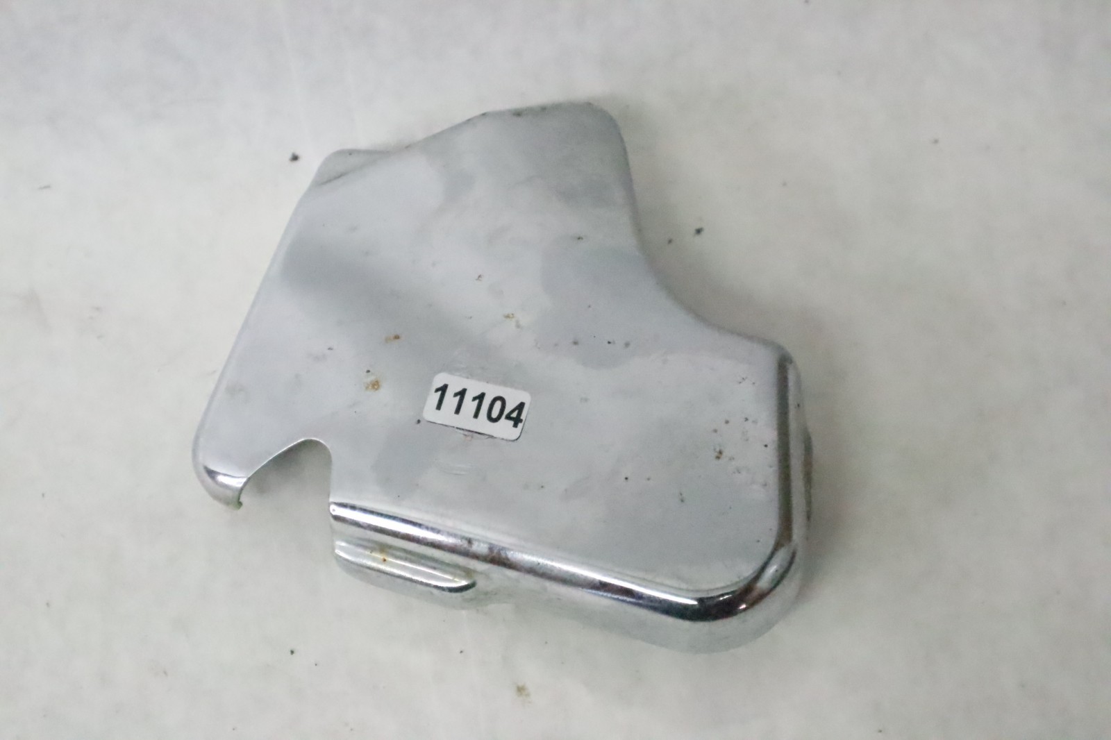 94-2002 Suzuki boulevard S50 VS800 intruder right side lower small cover - Image 8
