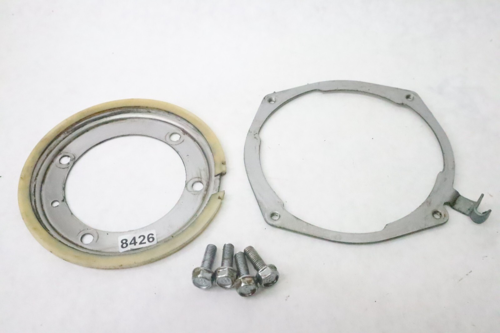 1990-1997 Yamaha 25 hp 695-41611-00-94 Retainer, magneto base