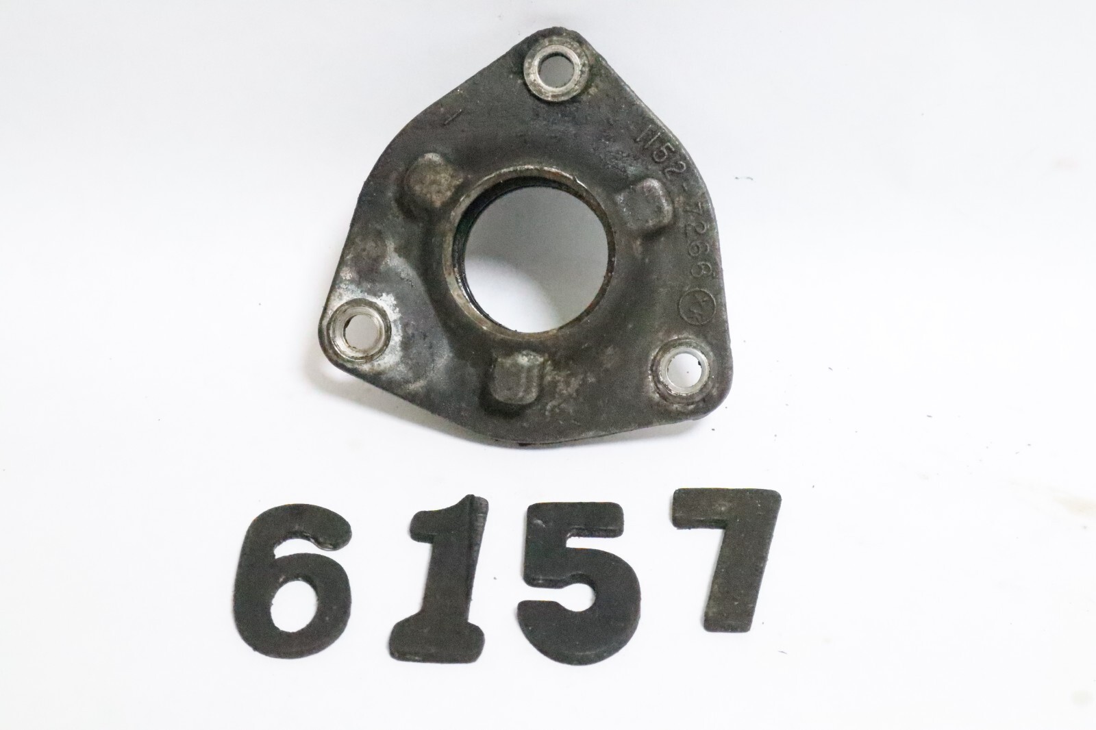 7267A1 1152-7266 Mercury 1972-1989 Lower End Cap Assembly 35 40 HP - Image 2