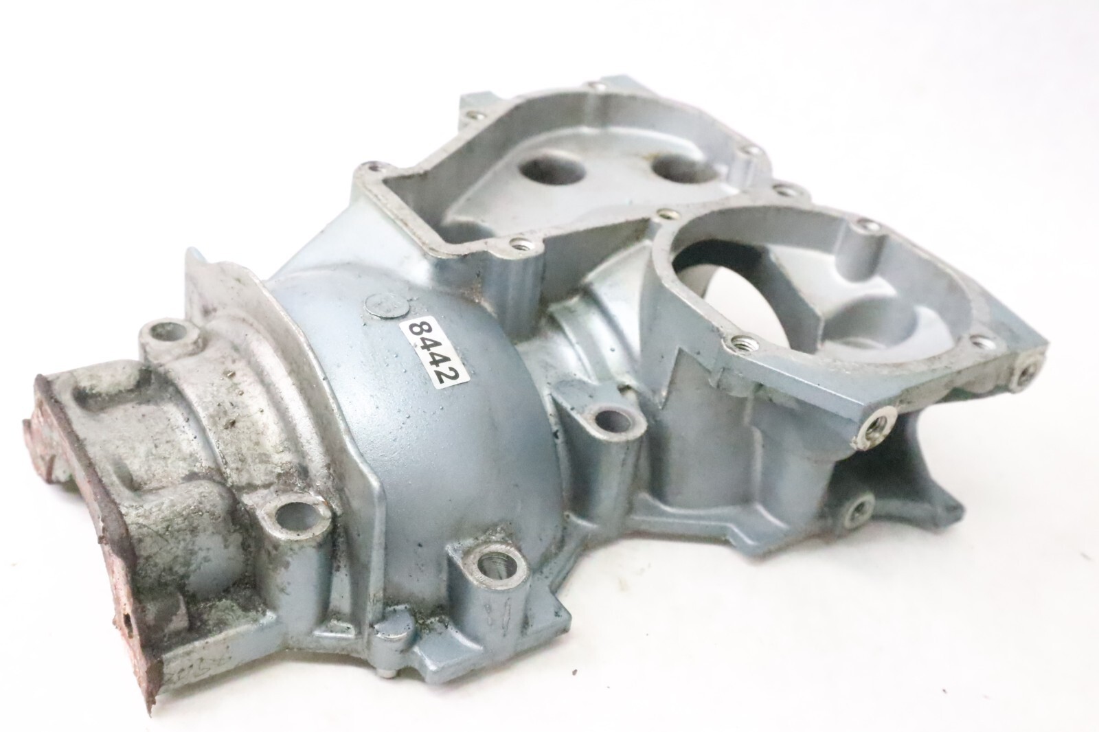 1990-1997 YAMAHA 25 hp OUTBOARD intake side of crankcase 695-15100-02-94 - Image 2