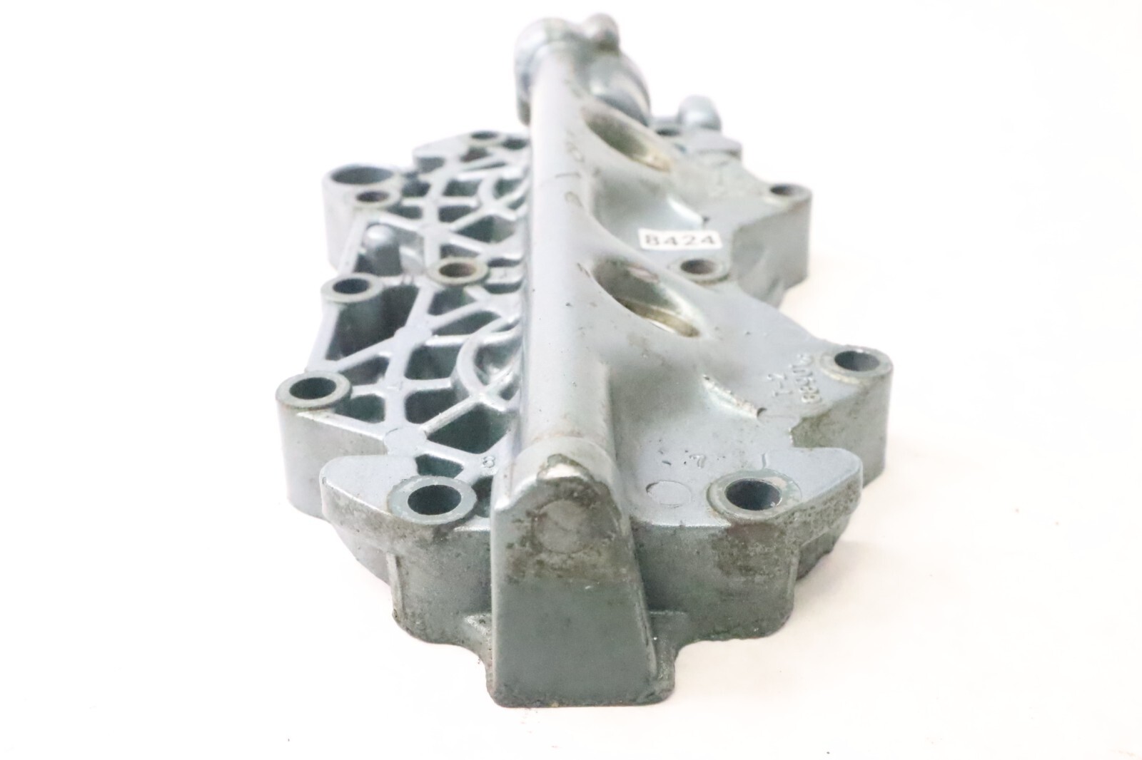 1990-97 Yamaha 25 hp 695-11111-01-94 Head, cylinder 1 Genuine OEM Part - Image 4