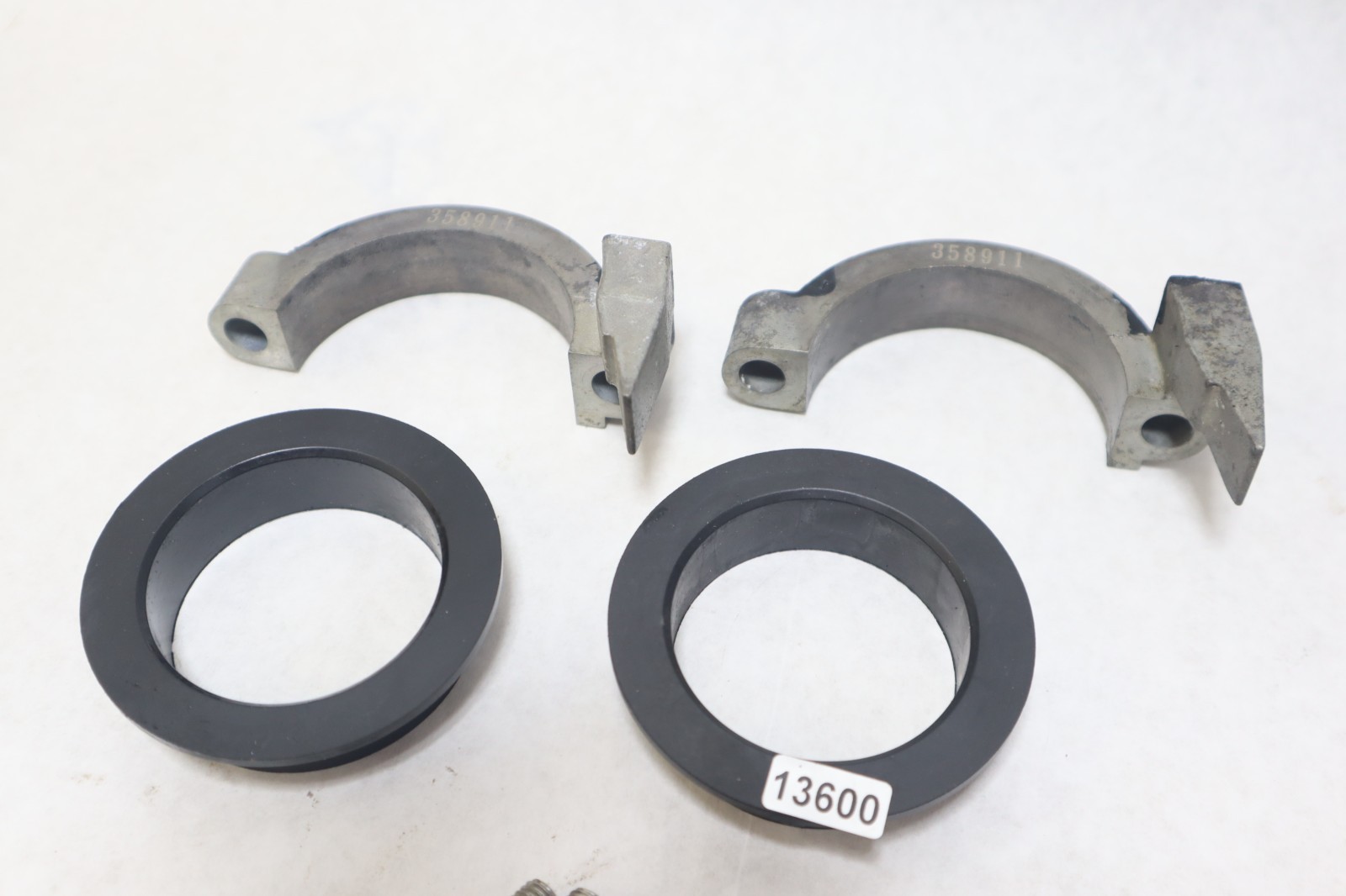 Johnson Evinrude 150 hp g2 Starter Motor Bracket 358912 0358912 - Image 3