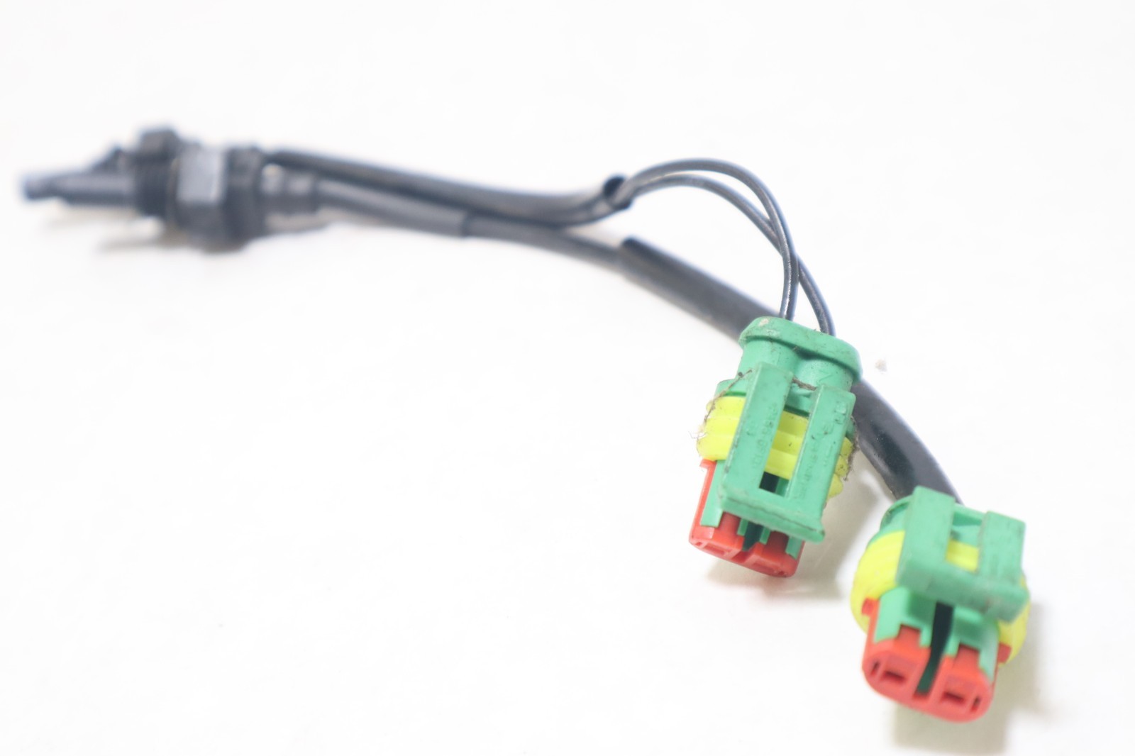 Genuine OEM Evinrude OMC BRP 3011989 E-Tec Engine Temp Sensor ETEC - Image 4