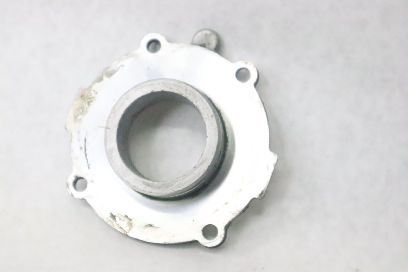 1990-1997 YAMAHA 25 HP oil seal HOUSING, OIL SEAL 664-15359-01-94 - Image 5