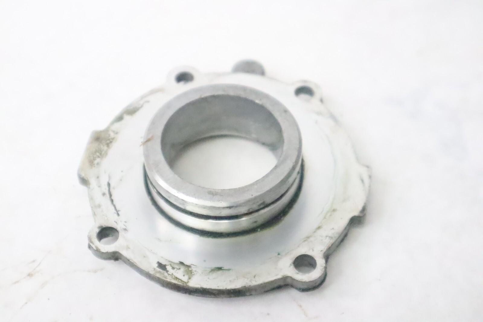 1990-1997 YAMAHA 25 HP oil seal HOUSING, OIL SEAL 664-15359-01-94 - Image 6