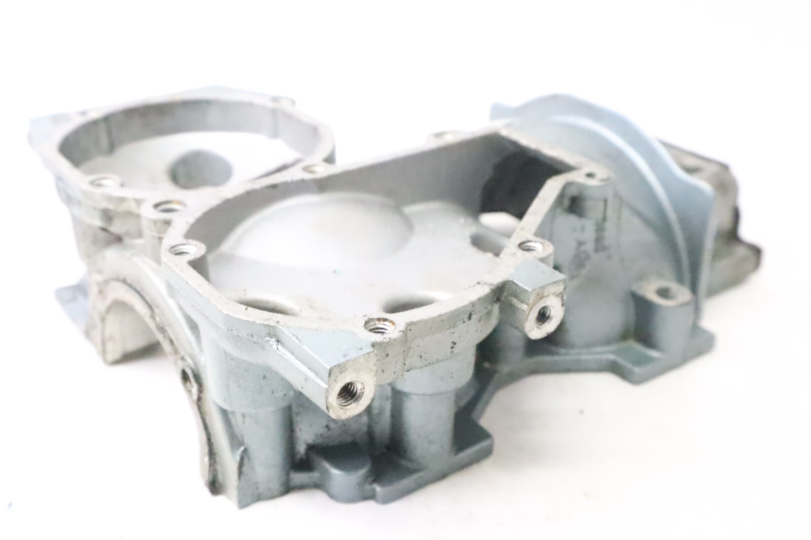 1990-1997 YAMAHA 25 hp OUTBOARD intake side of crankcase 695-15100-02-94 - Image 6
