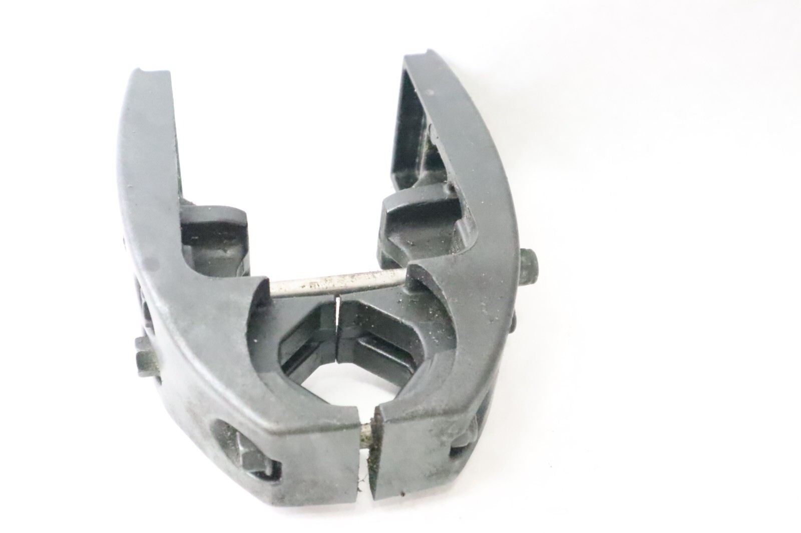 LOWER ENGINE MOUNT SET MERCURY TRACKER FORCE 40-50 HP 2 STROKE 8217812 - Image 3