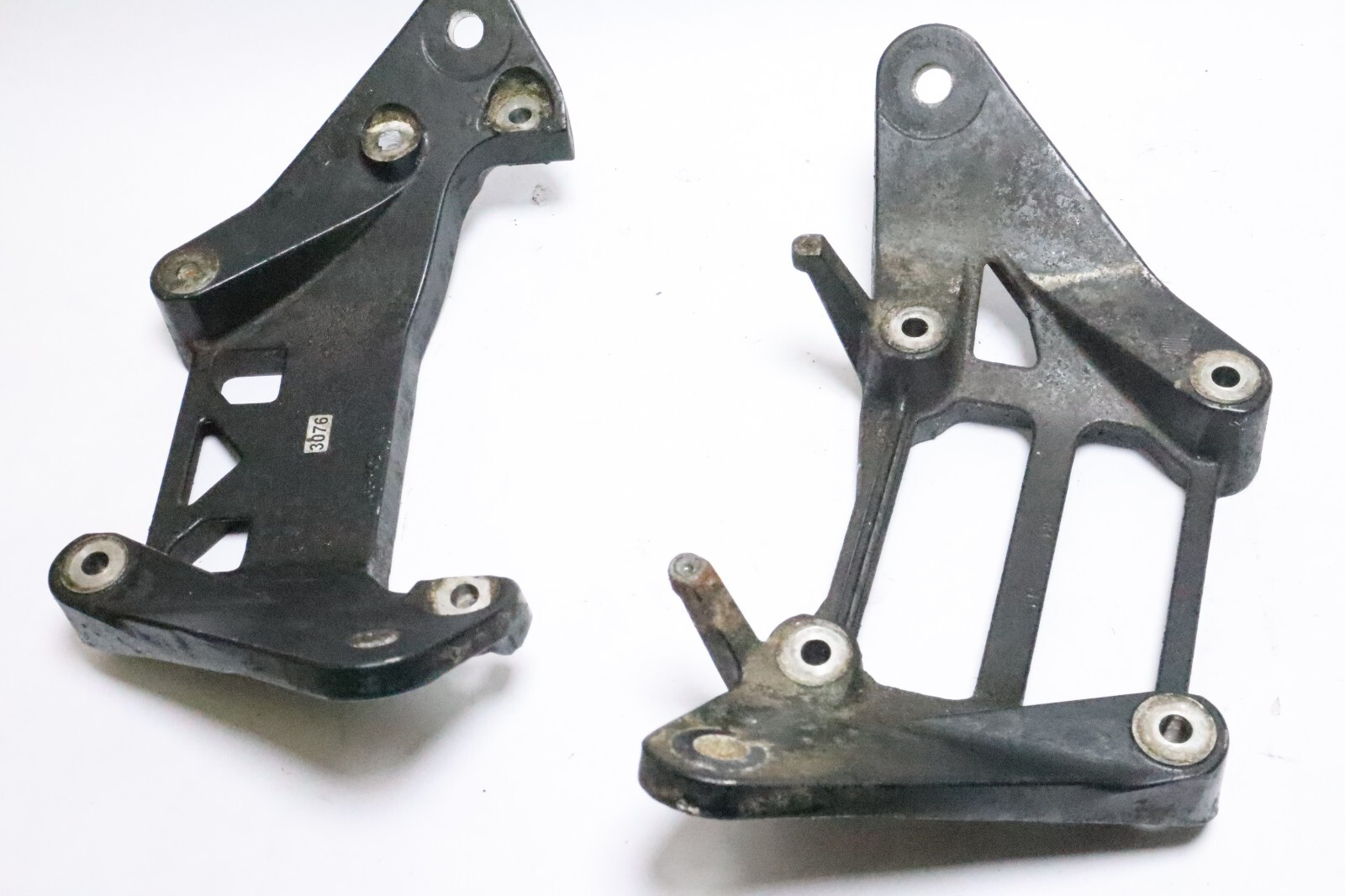 Yamaha OEM Engine Motor Mount EXCITER 270 Runner Gp1200 Suv1200 Xl1200 Venture - Image 4
