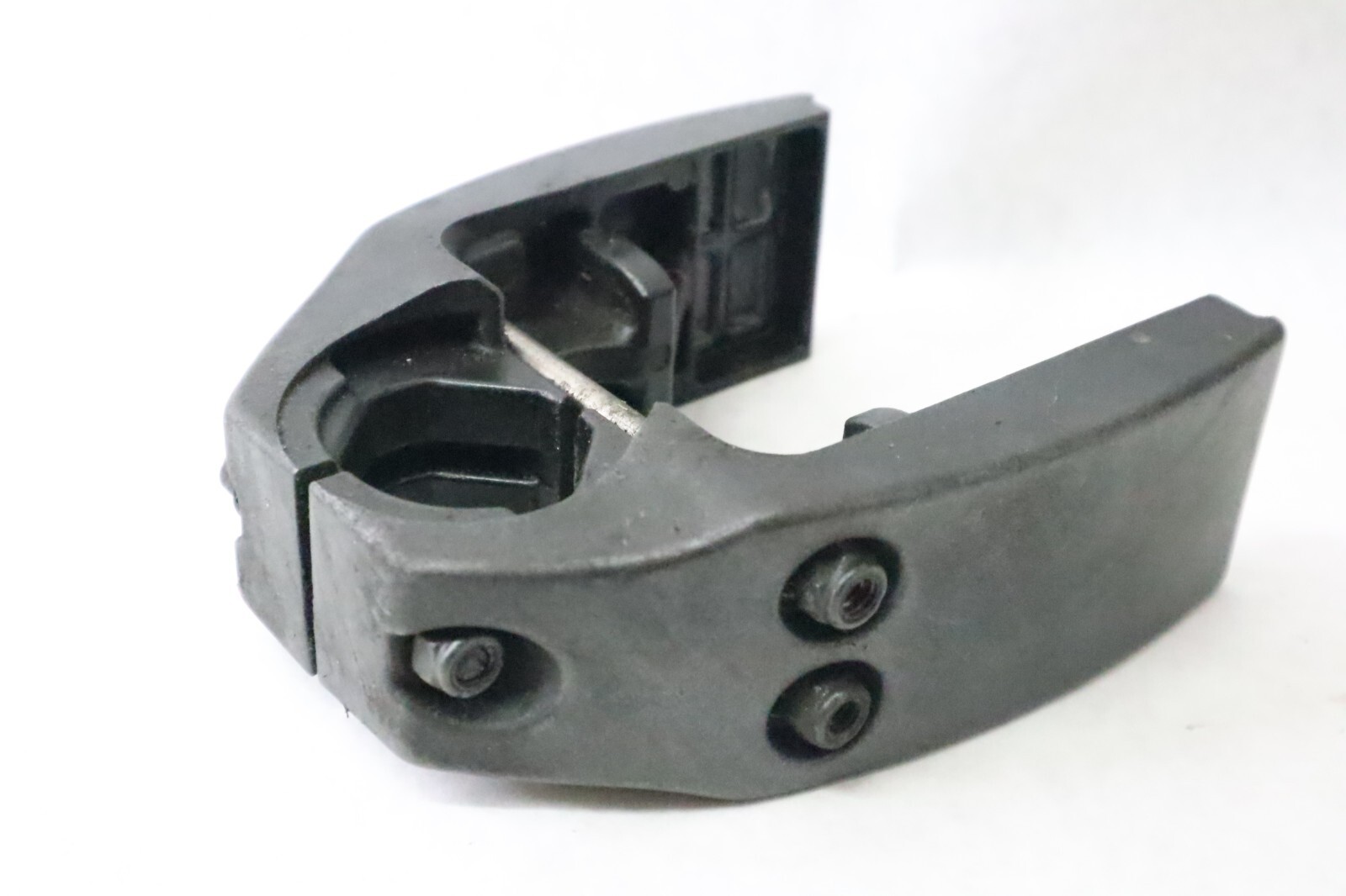 LOWER ENGINE MOUNT SET MERCURY TRACKER FORCE 40-50 HP 2 STROKE 8217812 - Image 5