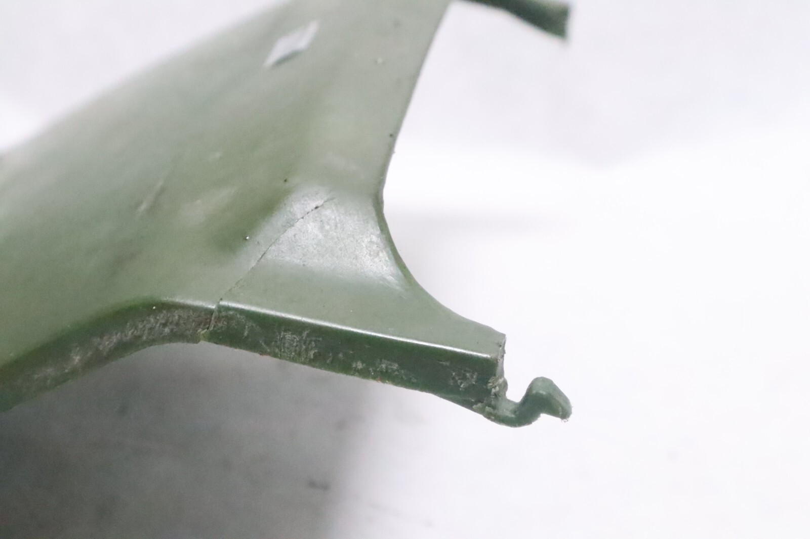 2000-04 KAWASAKI BAYOU 300 KLF300C 4X4 Center Front Fender Cover - Image 9