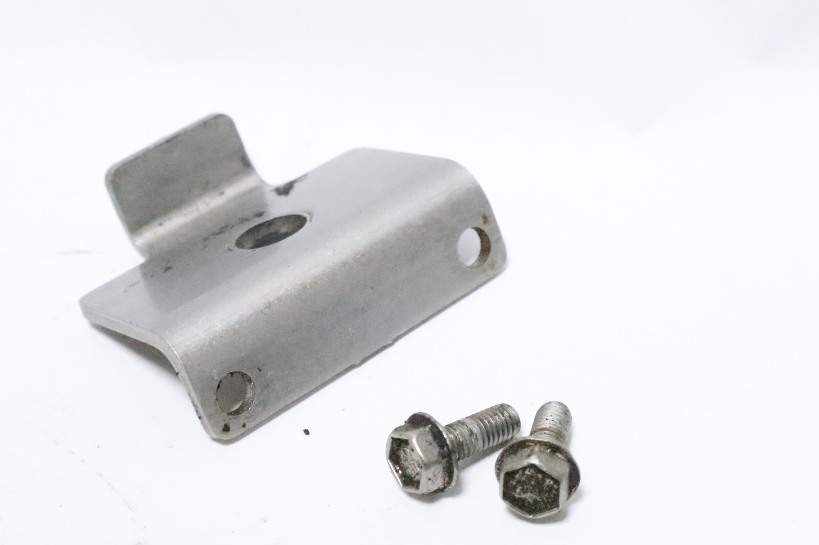 Force Outboard Front Cowl Latch Retainer F663480-1 - Image 3