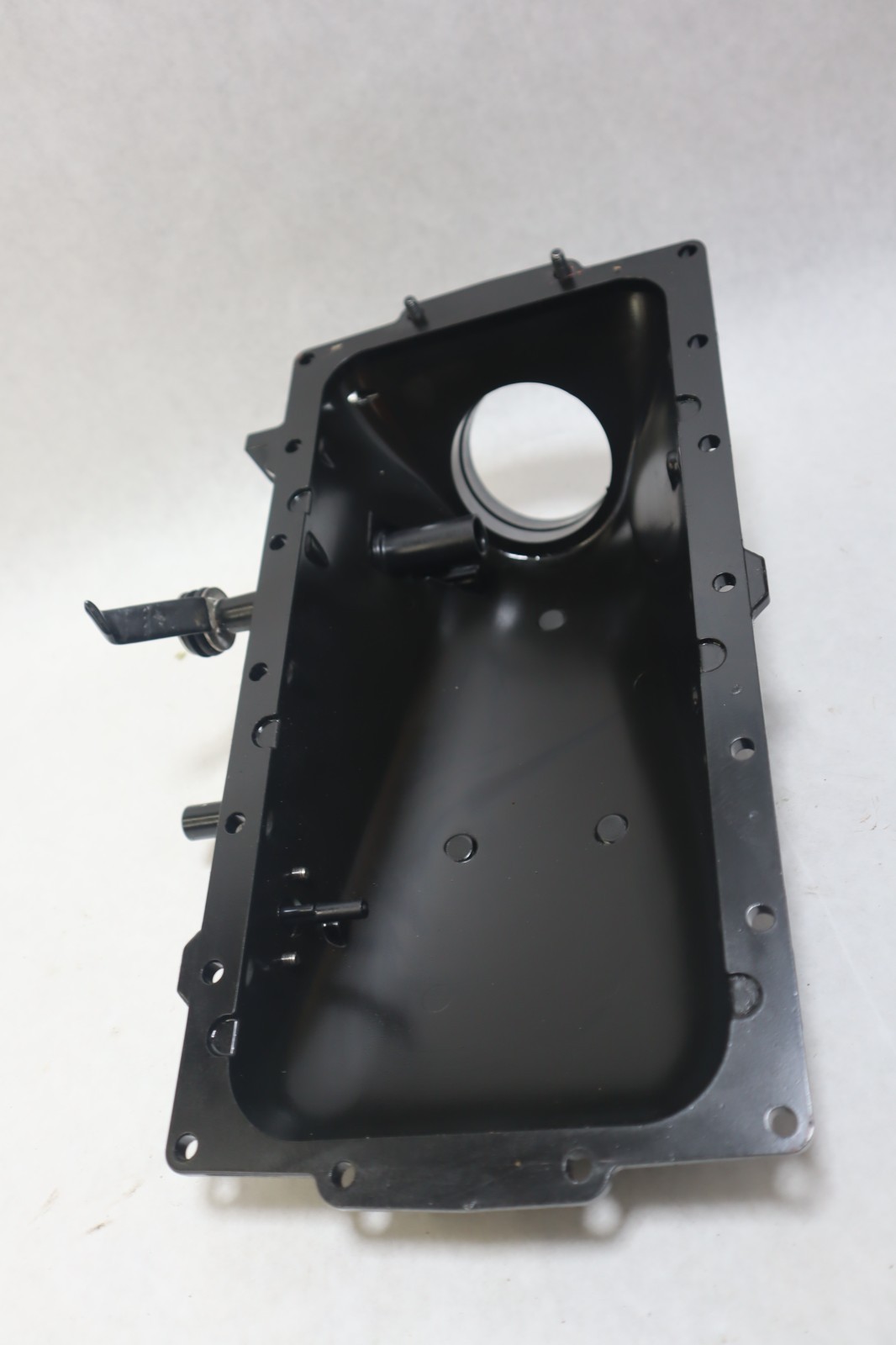 Evinrude 150 HP 2 Stroke ETEC G2 Plenum Intake Assembly PN 5010122 - Image 10