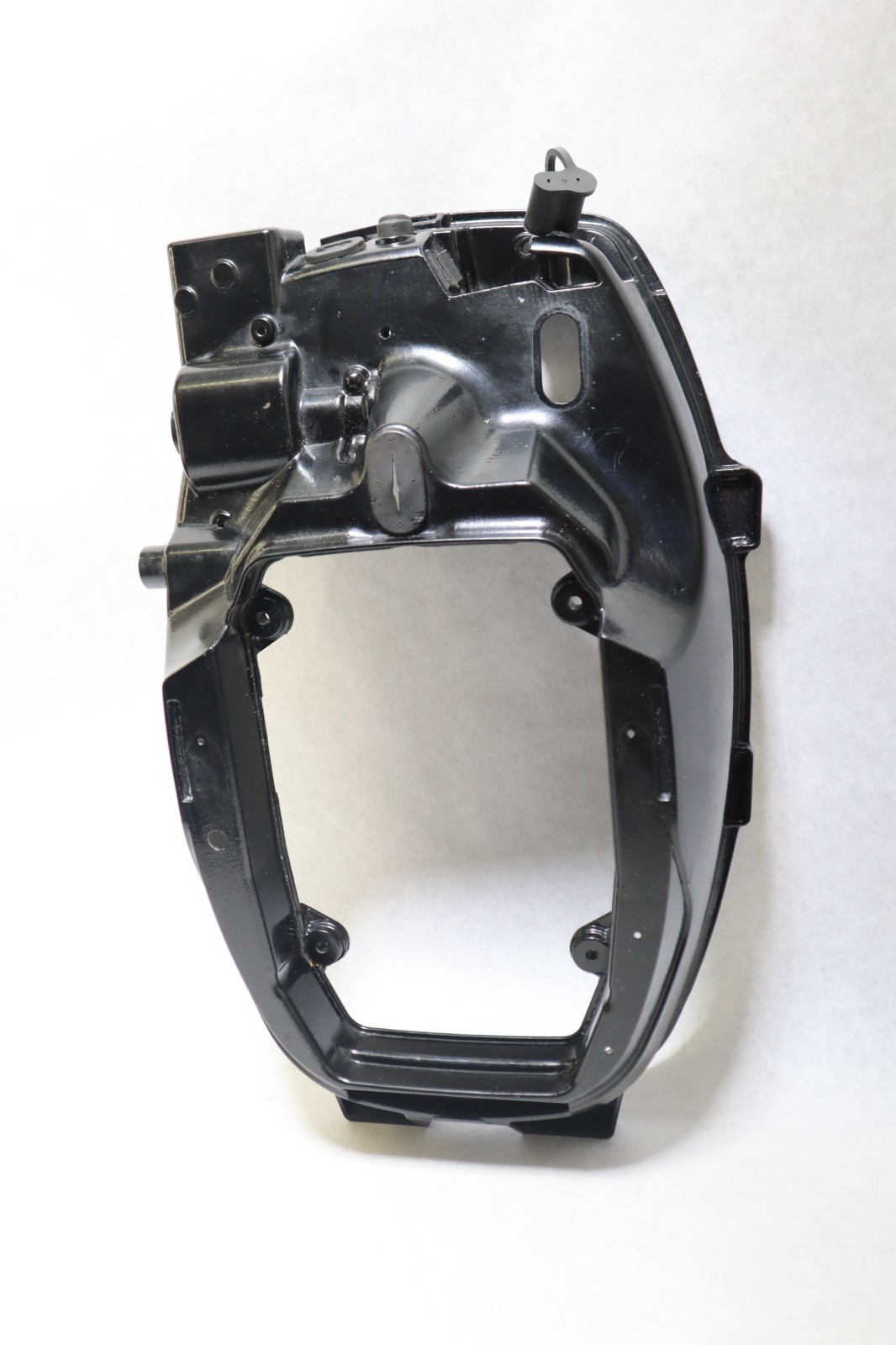 2189-853777T 07 Mercury F 9.9 hp 4S Outboard bottom cowl - Image 11