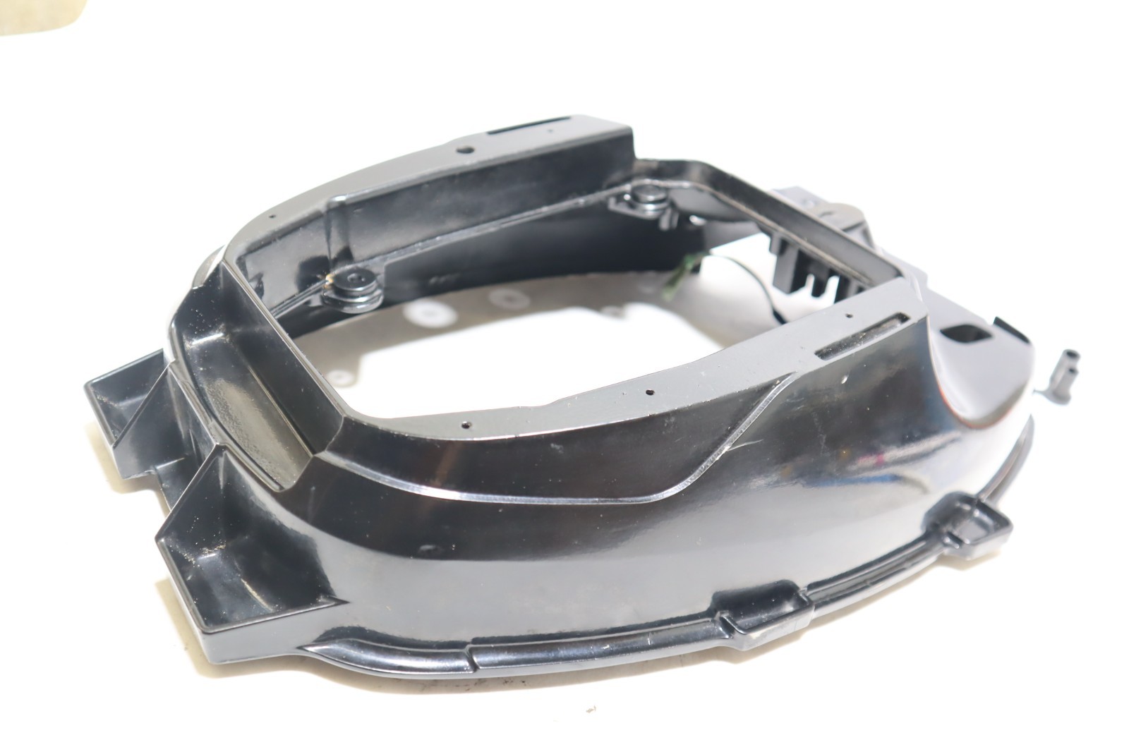 2189-853777T 07 Mercury F 9.9 hp 4S Outboard bottom cowl - Image 13