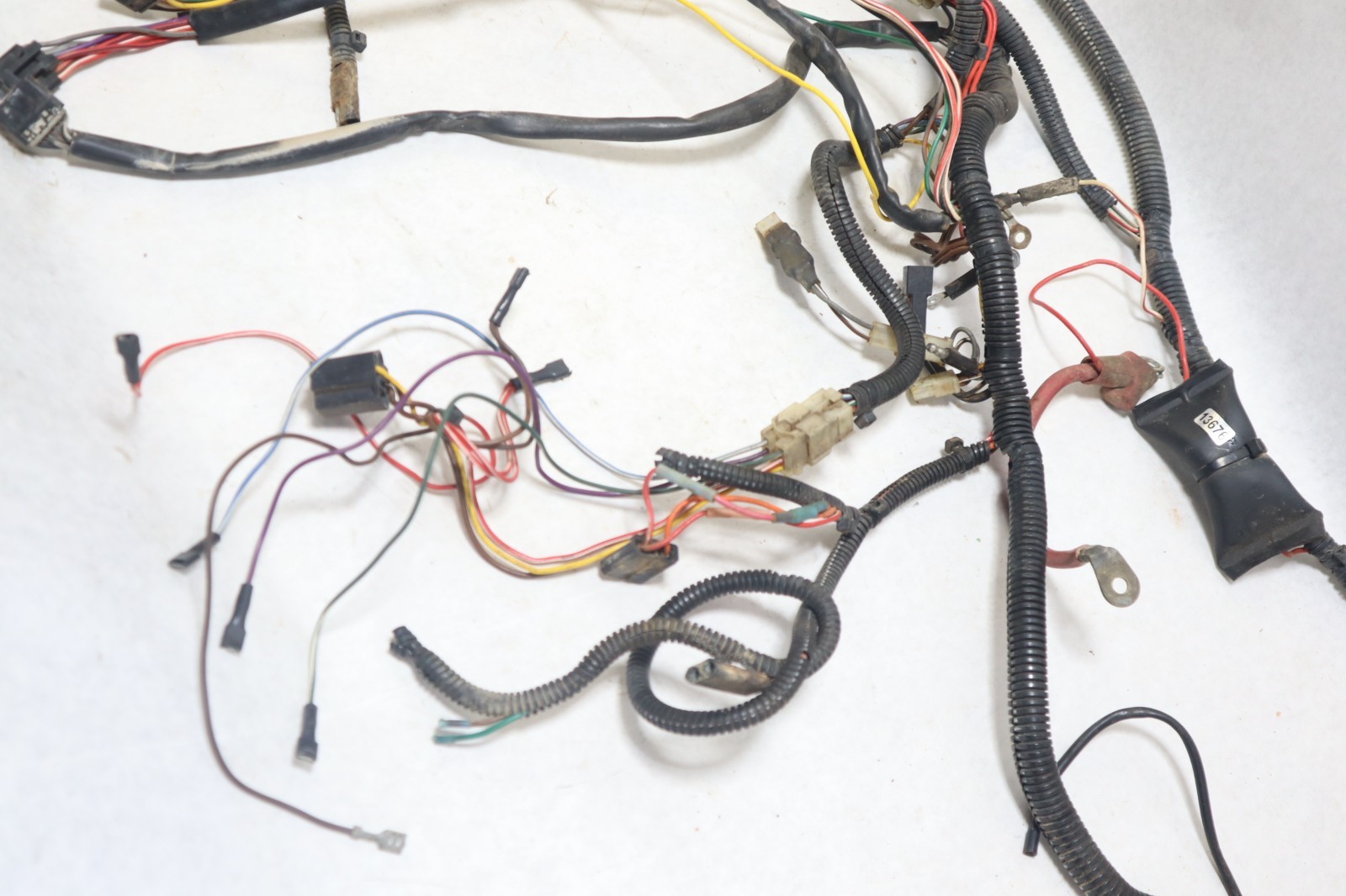 1999 Polaris Sportsman 500 Oem Main Wiring Harness 2460661 has cuts - Image 4