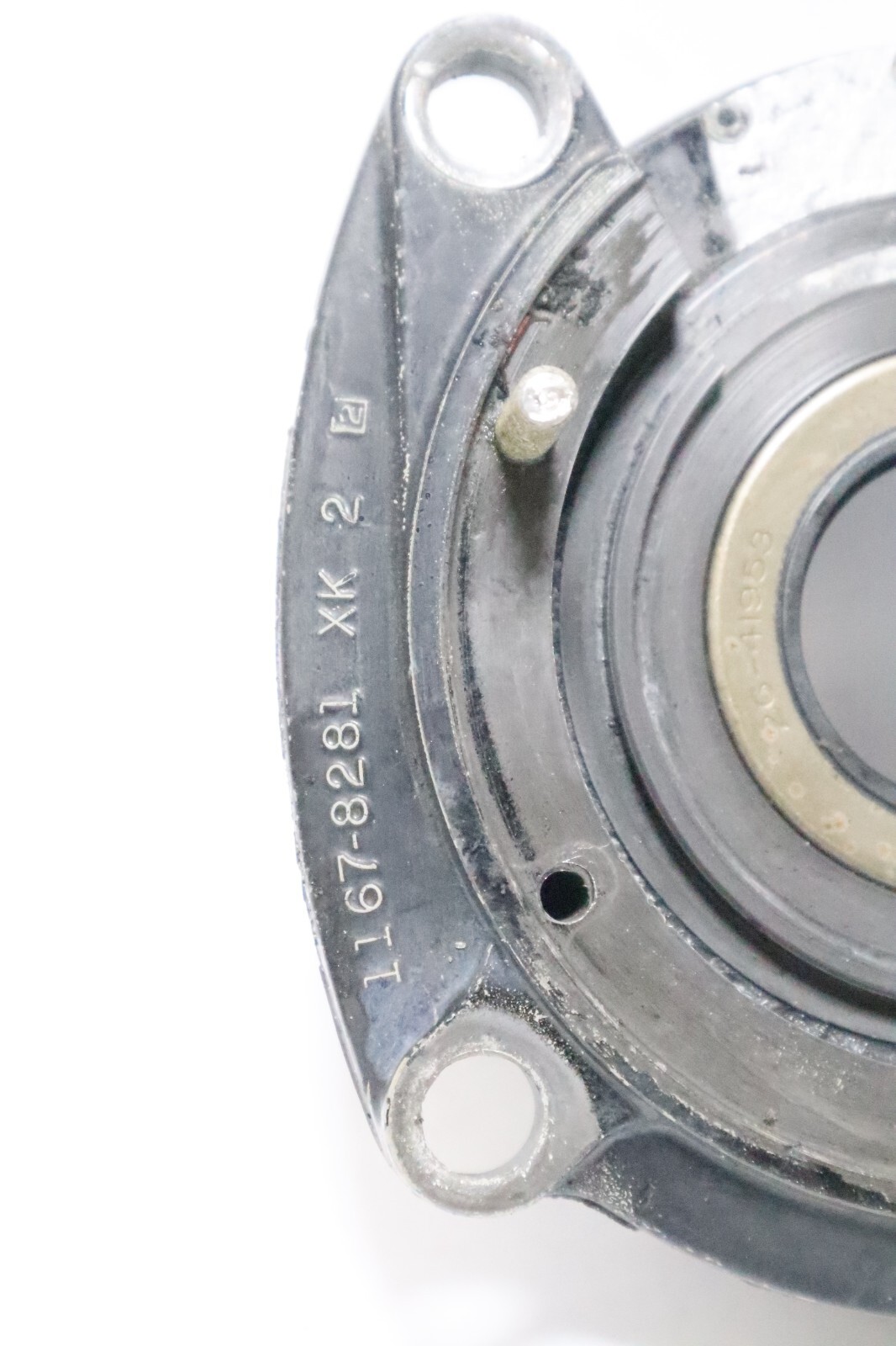 Mercury Outboard Block Upper End Cap 1151-4732A1 8277A1 with 1167-8281 - Image 4