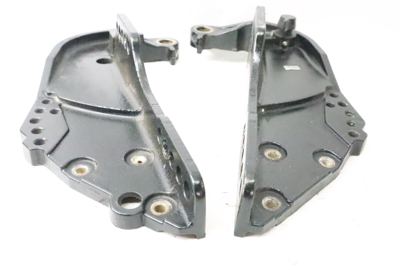 Mercury 60 HP 2 Stroke Clamp Bracket Set 822868A1 , 822867F1 3418-822866 - Image 5