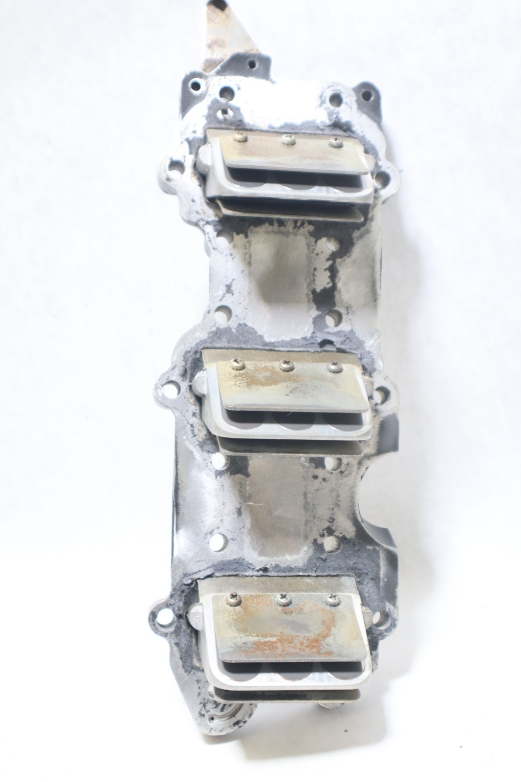 Evinrude Johnson 60 hp - 75hp OMC Intake Manifold Leaf Plate 0386662 0389731 - Image 8
