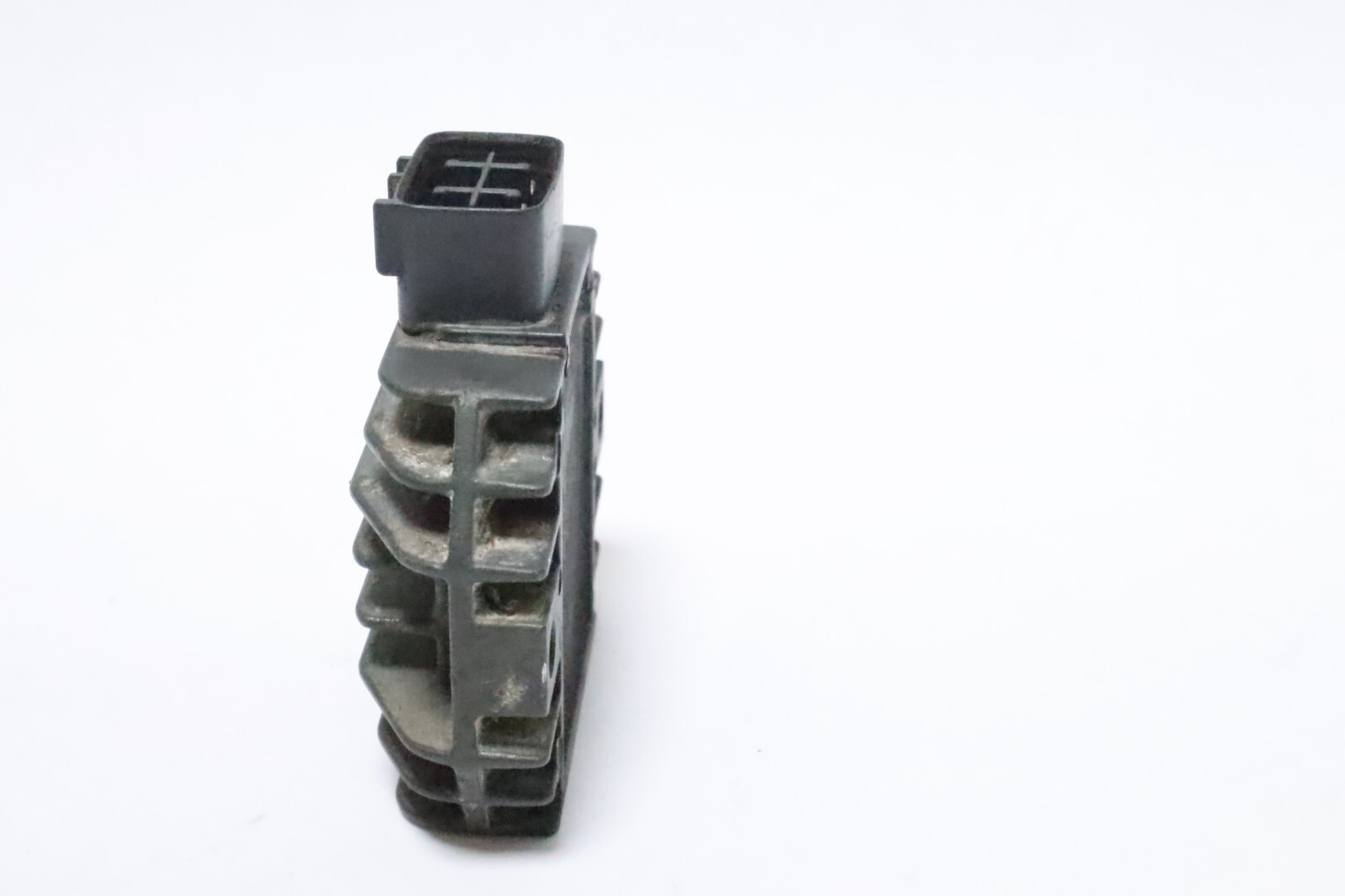 01-05 2001 Raptor 660 660R big bear bruin Regulator Rectifier 5GT-81960-00-00 - Image 5