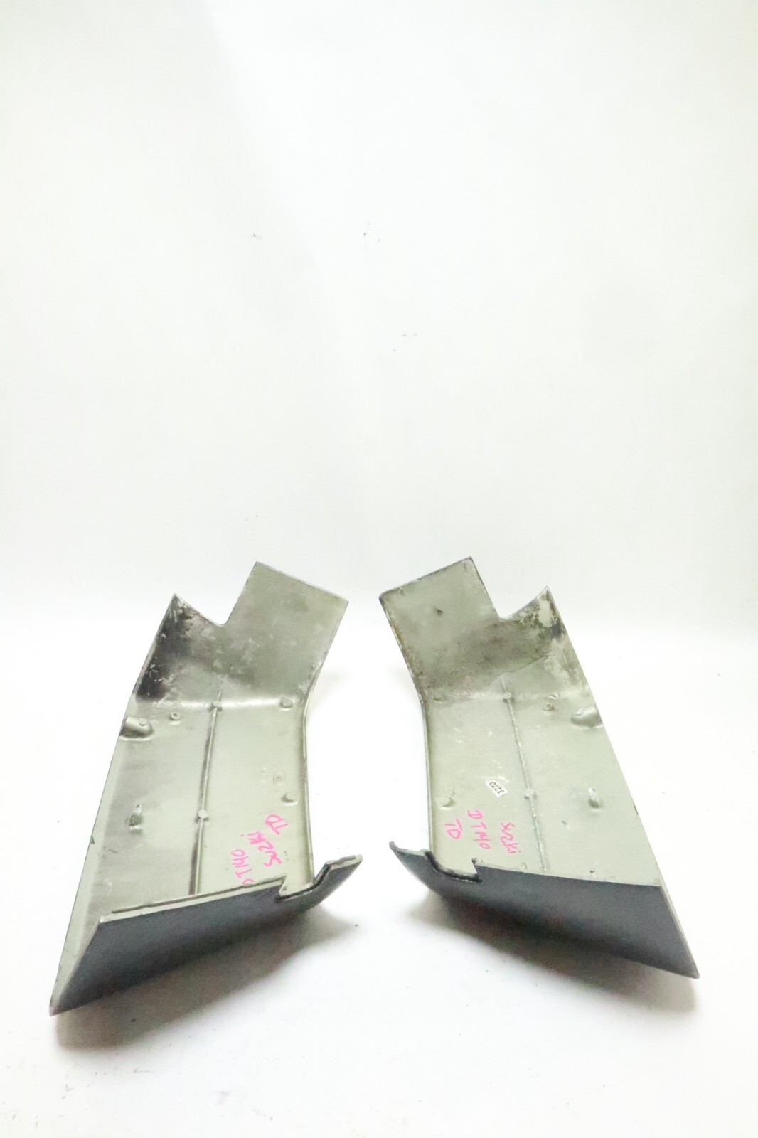 SUZUKI DT140, ENGINE HOLDER COVER (SET), 61141-94503-02M, 61131-94502-02M - Image 9