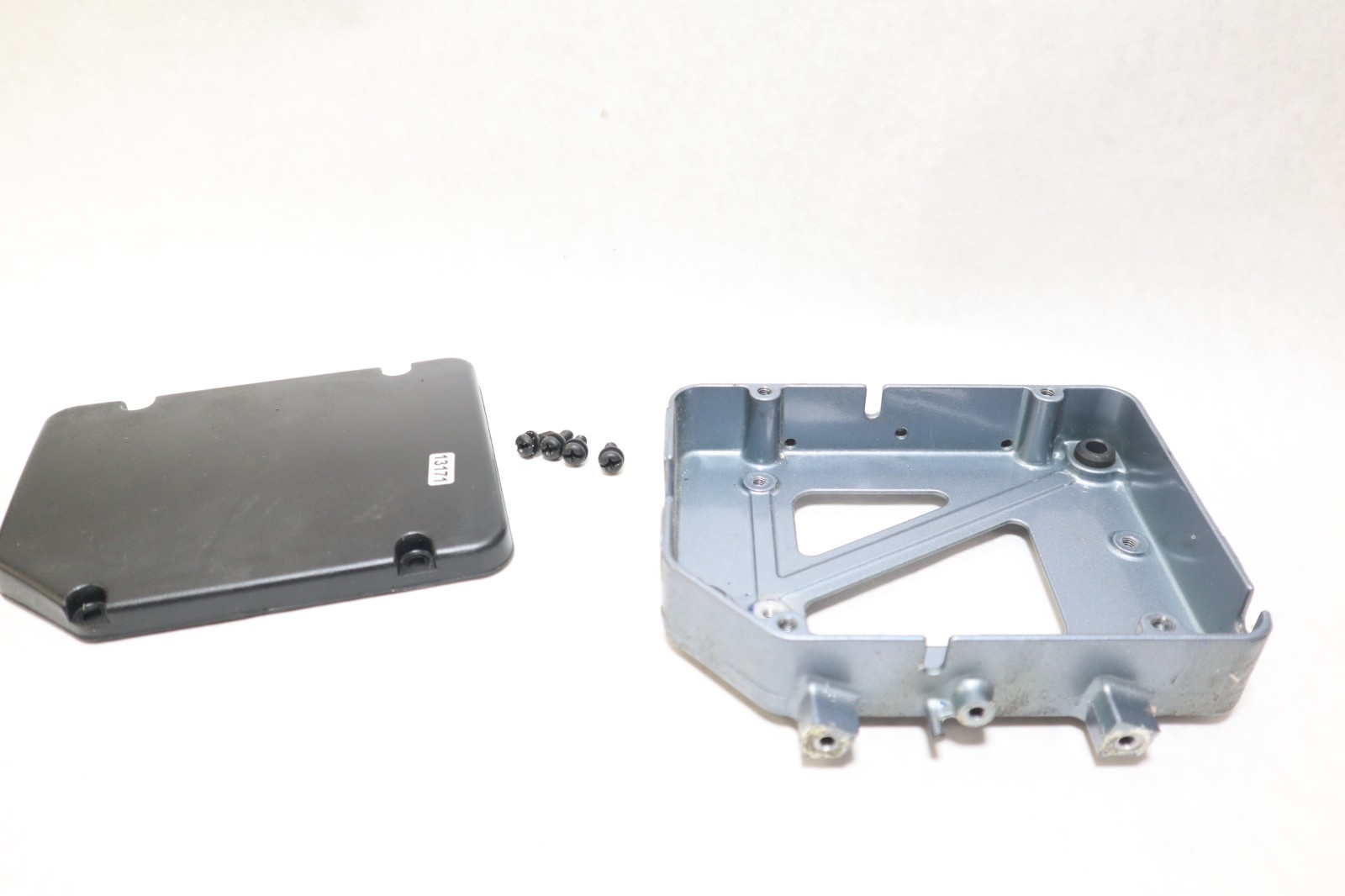 Yamaha Outboard CDI Cover 6N7-85537-00-00 115hp - 130hp 1990 - 2004 - Image 6