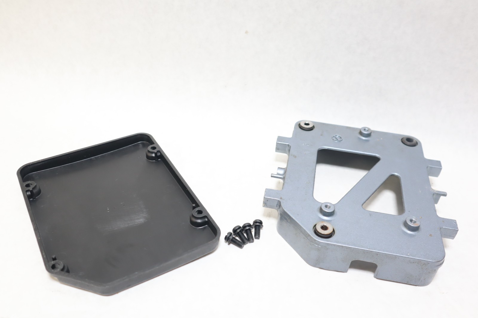 Yamaha Outboard CDI Cover 6N7-85537-00-00 115hp - 130hp 1990 - 2004 - Image 10