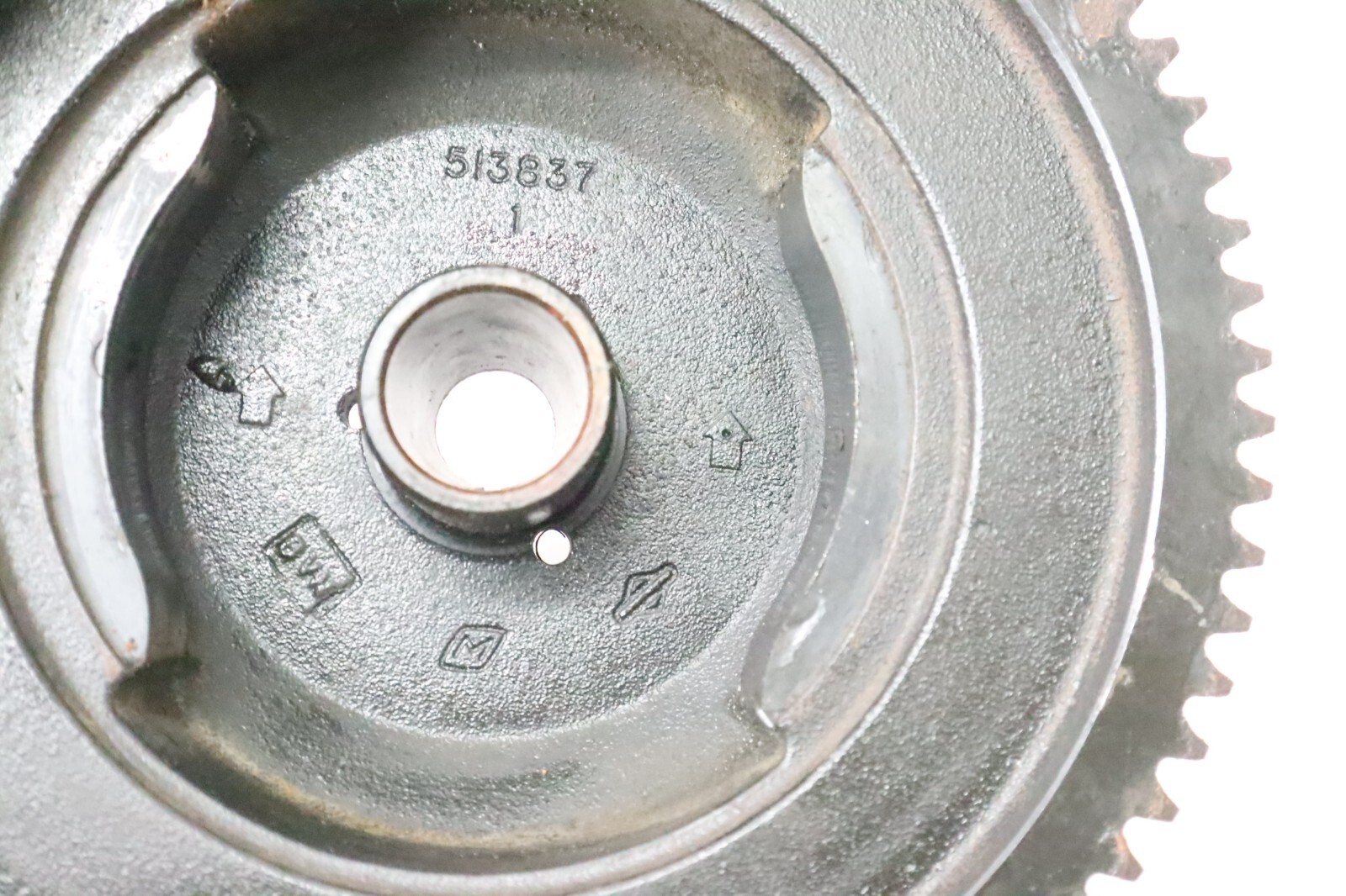 Johnson Evinrude 40 48 HP Flywheel Assy 0584261 584261 513837 - Image 6