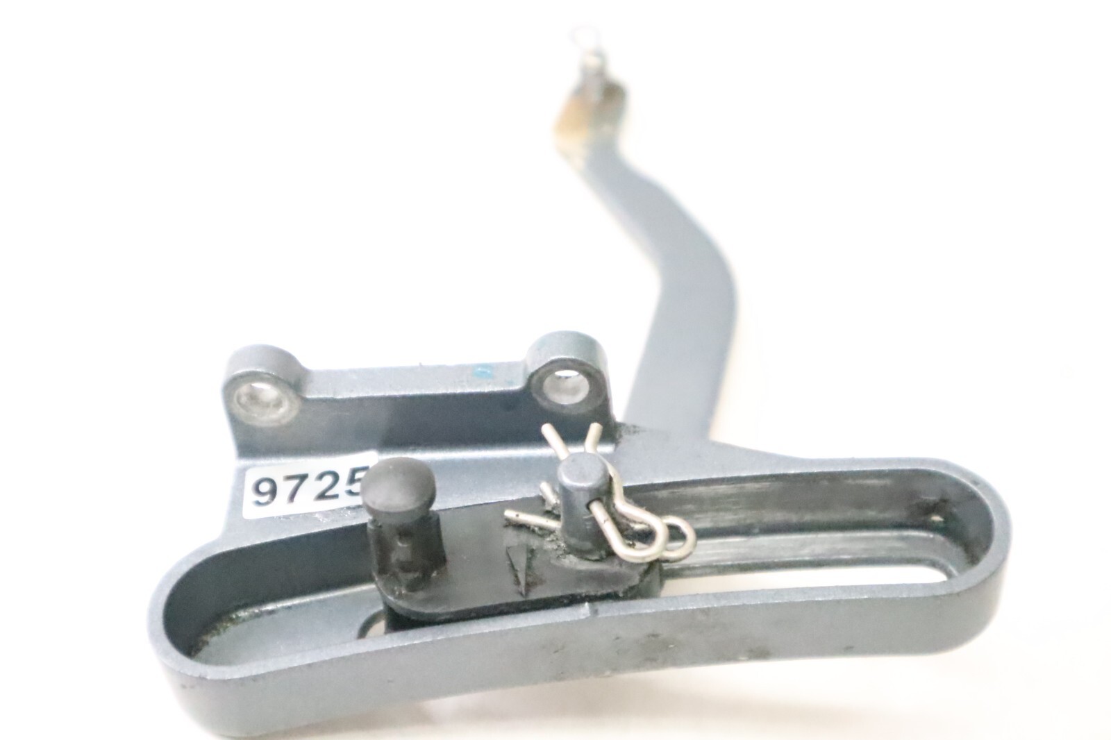 Yamaha 90hp 2 stroke outboard shift bracket control 688-44117-00-94 - Image 2
